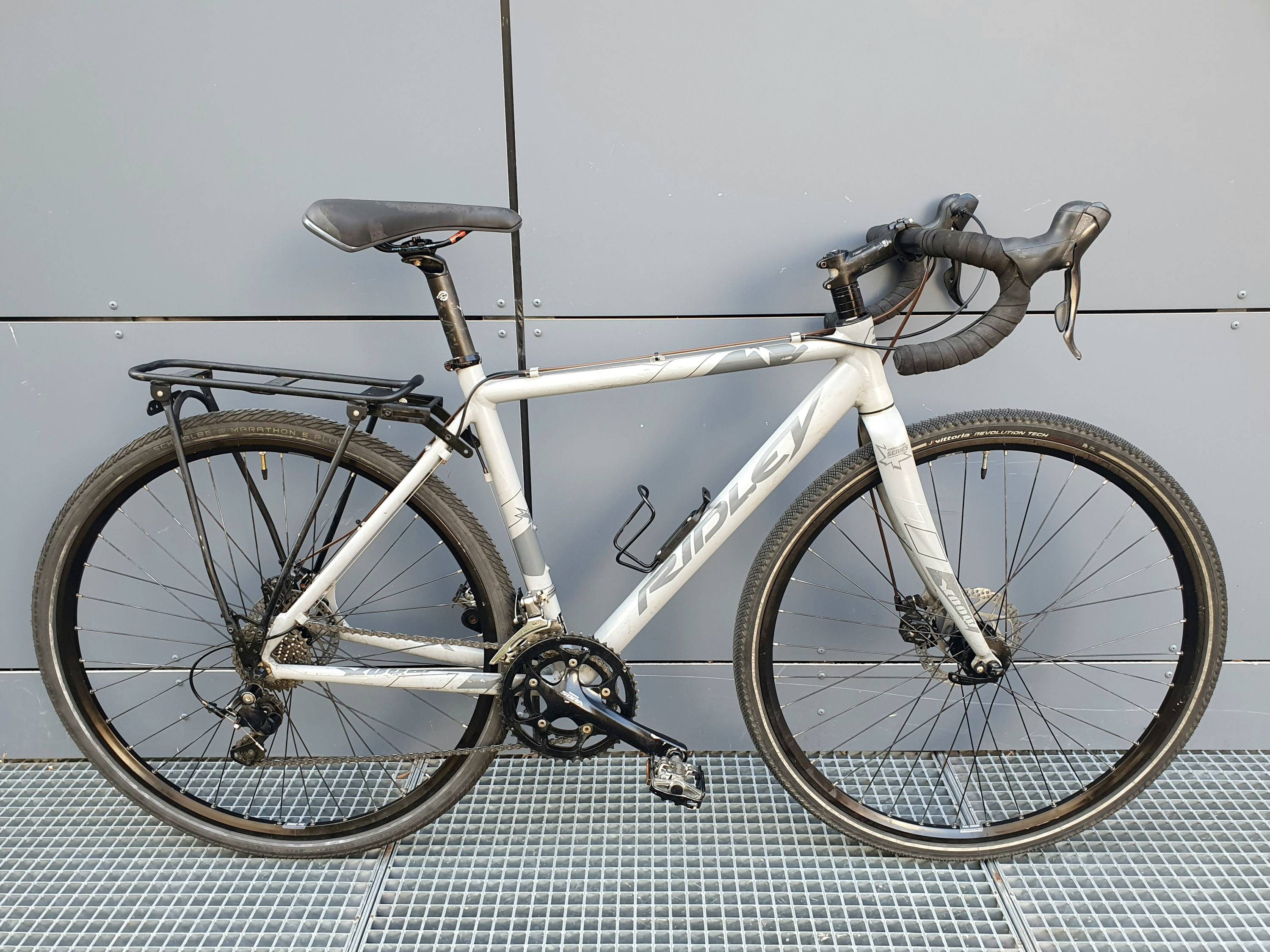 Vends randonneuse tout chemin gravel Ridley, cadre alu taille S/M pour 1,65m à 1,75m