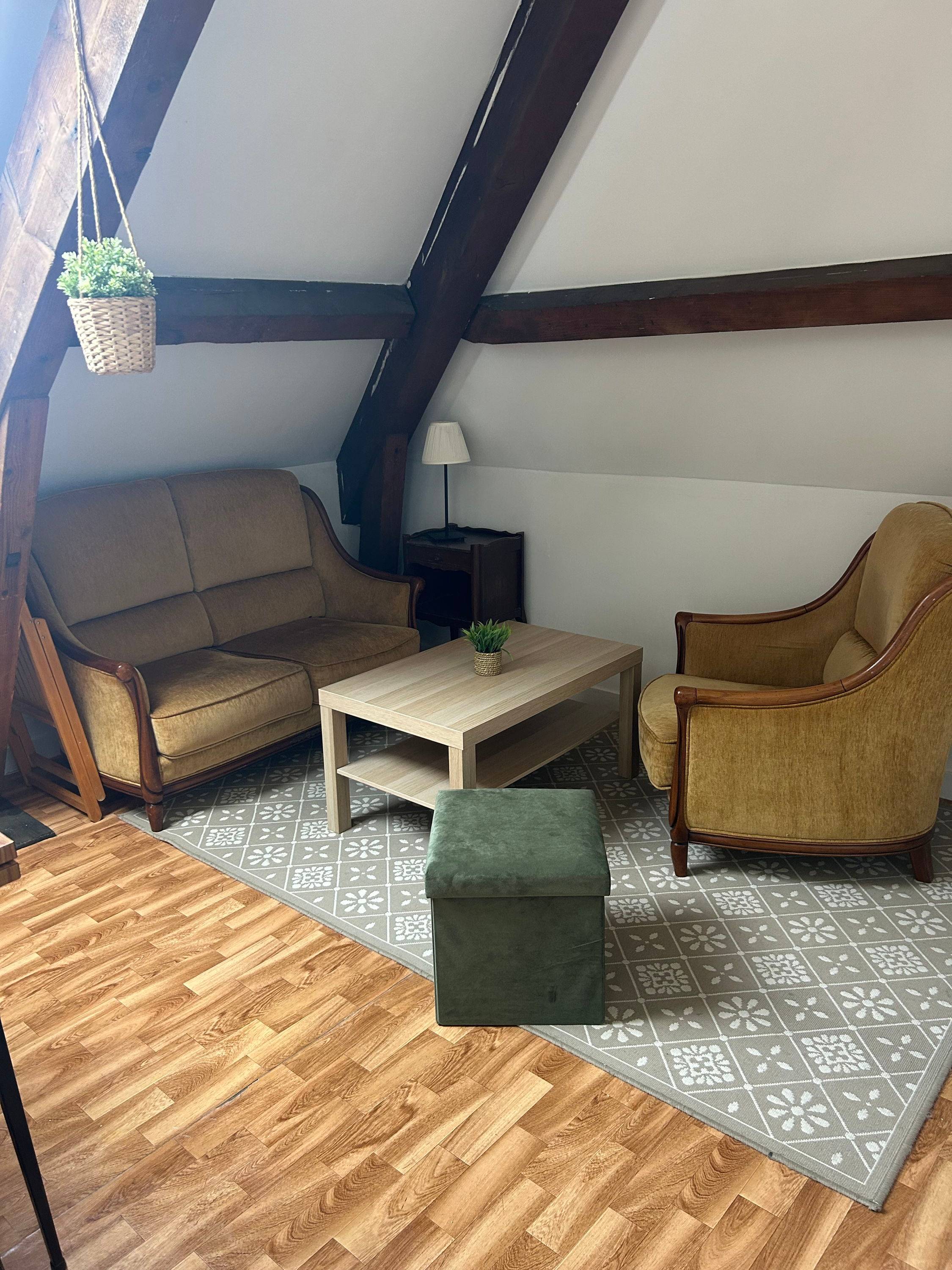 Chambres meublées à louer dans maison calme à Dijon proche gare