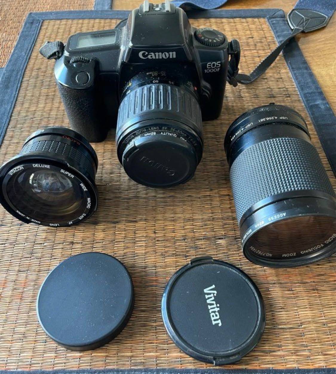 Vends appareil photo Canon EOS 1000 F + zoom et macro