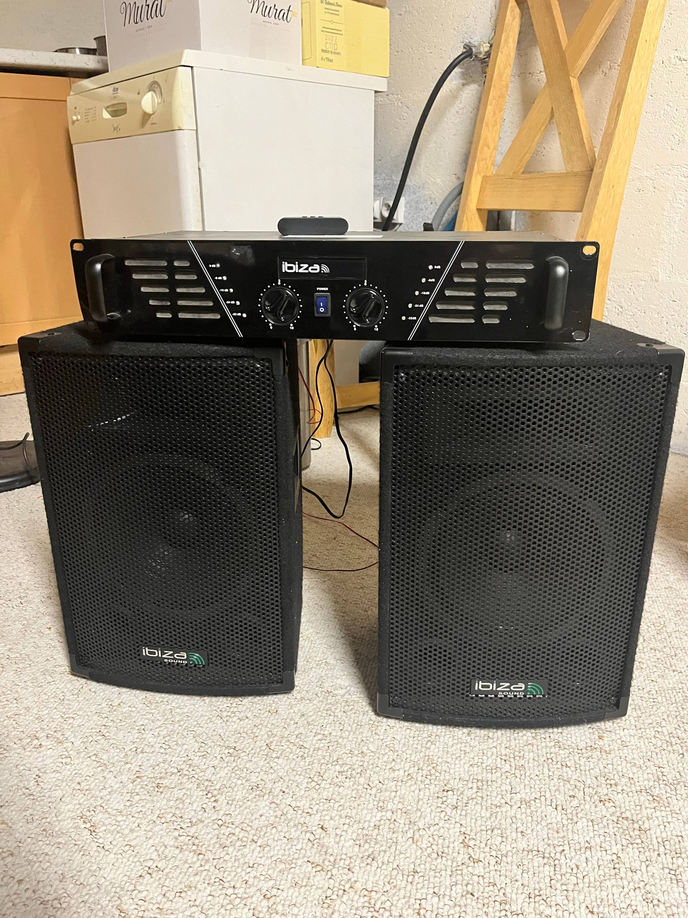 Vends enceintes 600w Ibiza et ampli 500w