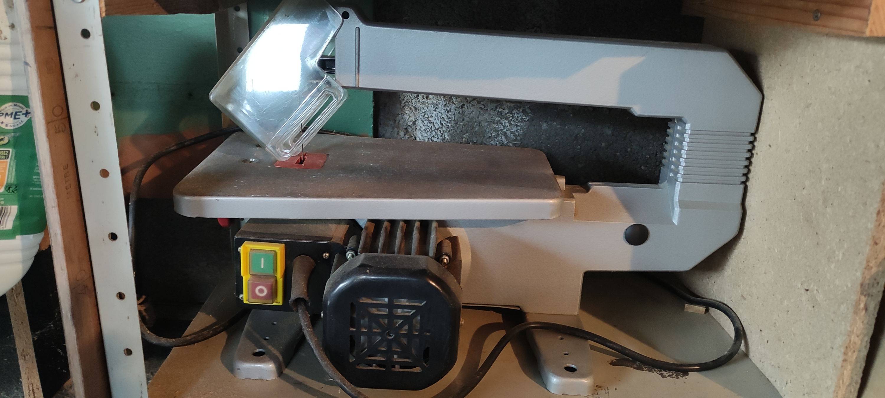 Vends scie à chantourner