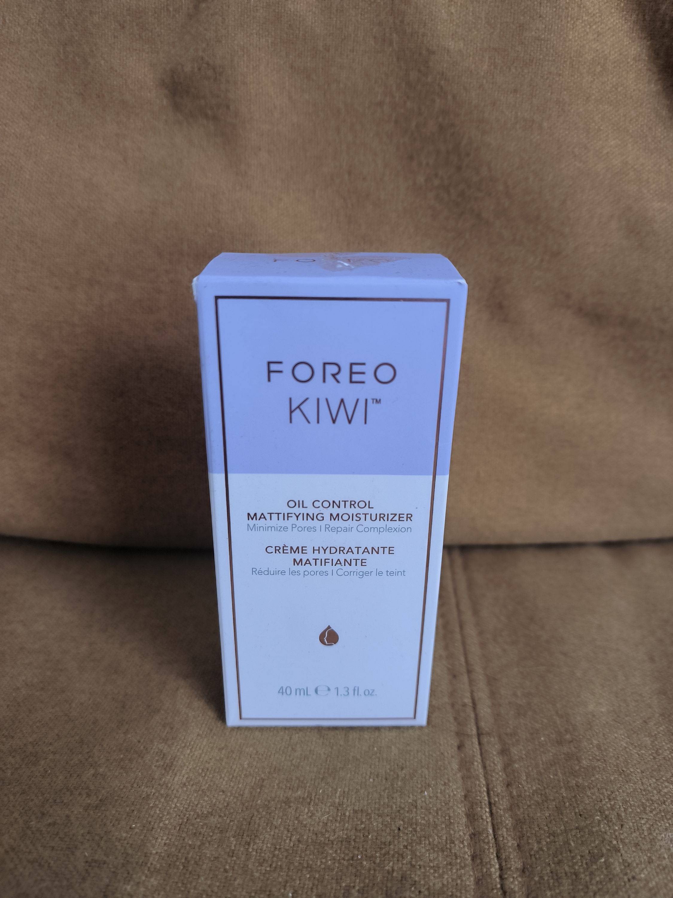 Vends crème hydratante matifiante contrôle sébum 40ml peaux grasses mixtes Foreo Kiwi