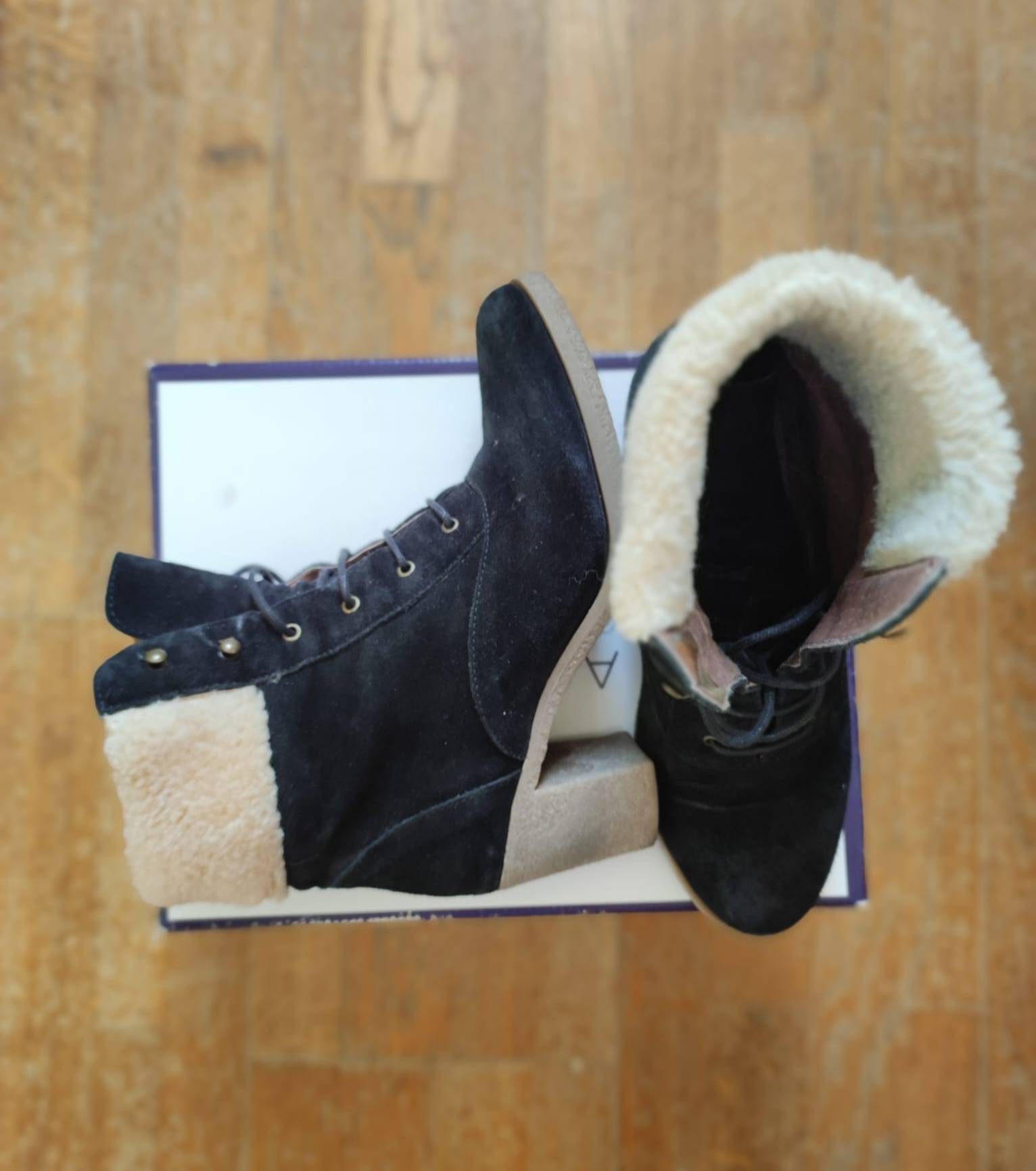 Vends bottines d’hiver en daim - Pointure 39