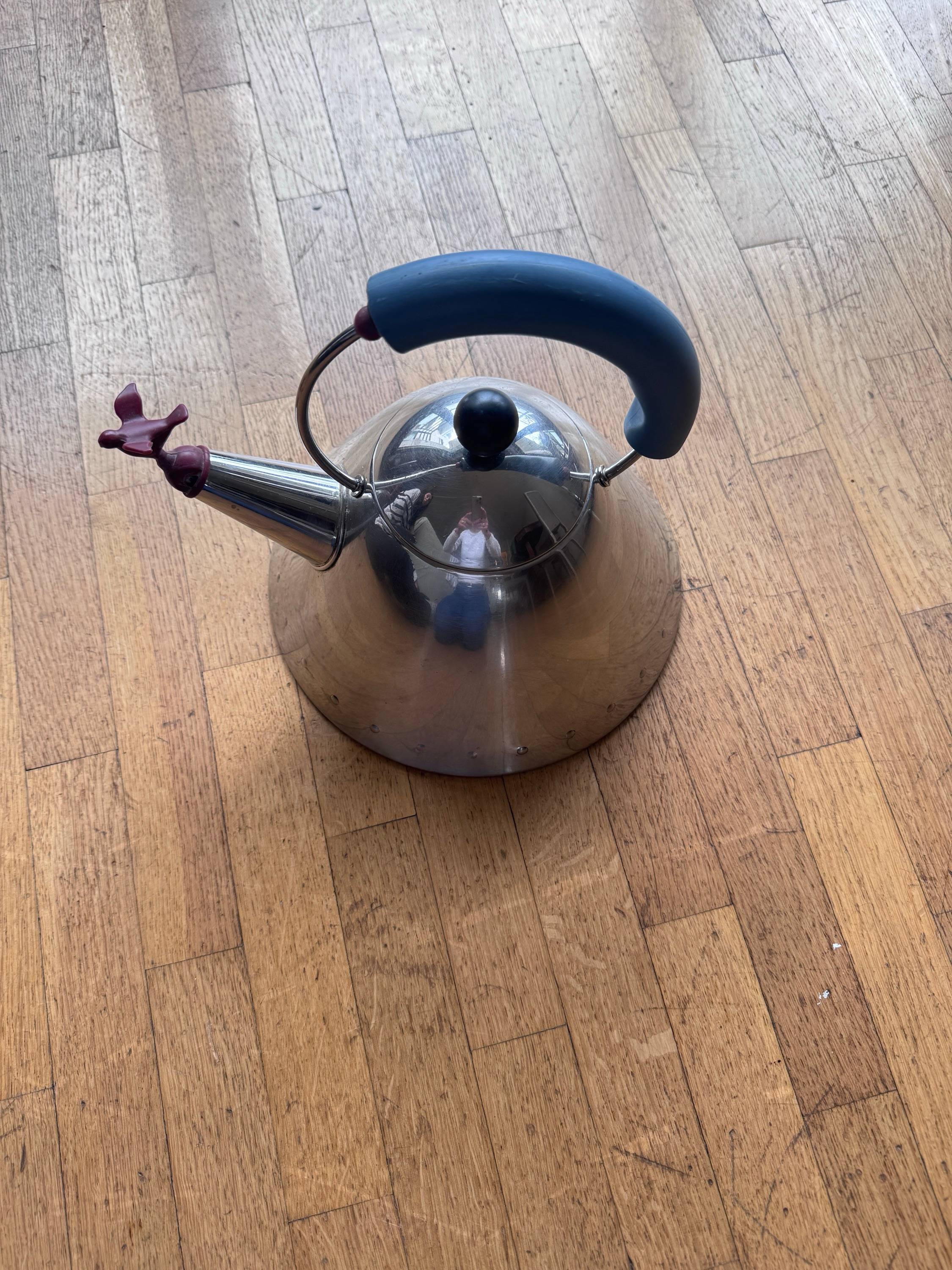 Vends bouilloires Alessi tous feux sauf induction