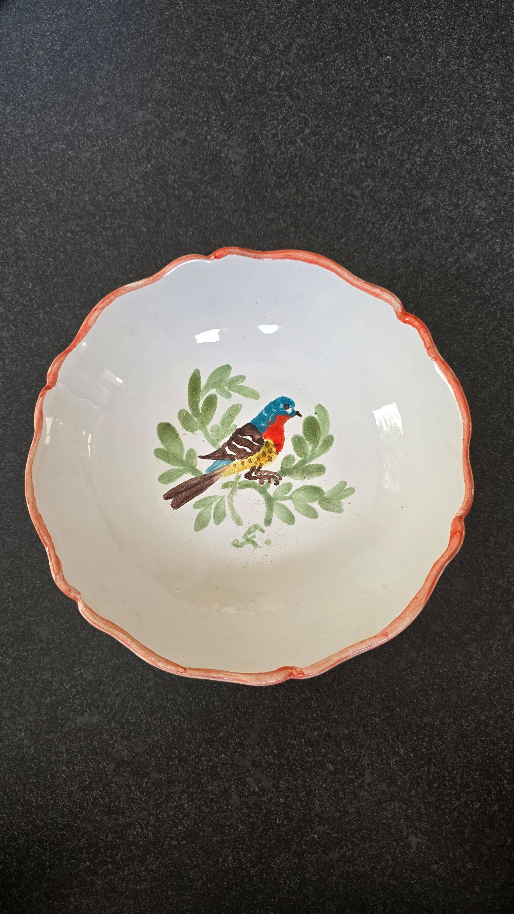 Vends assiette / plat creux décor oiseau