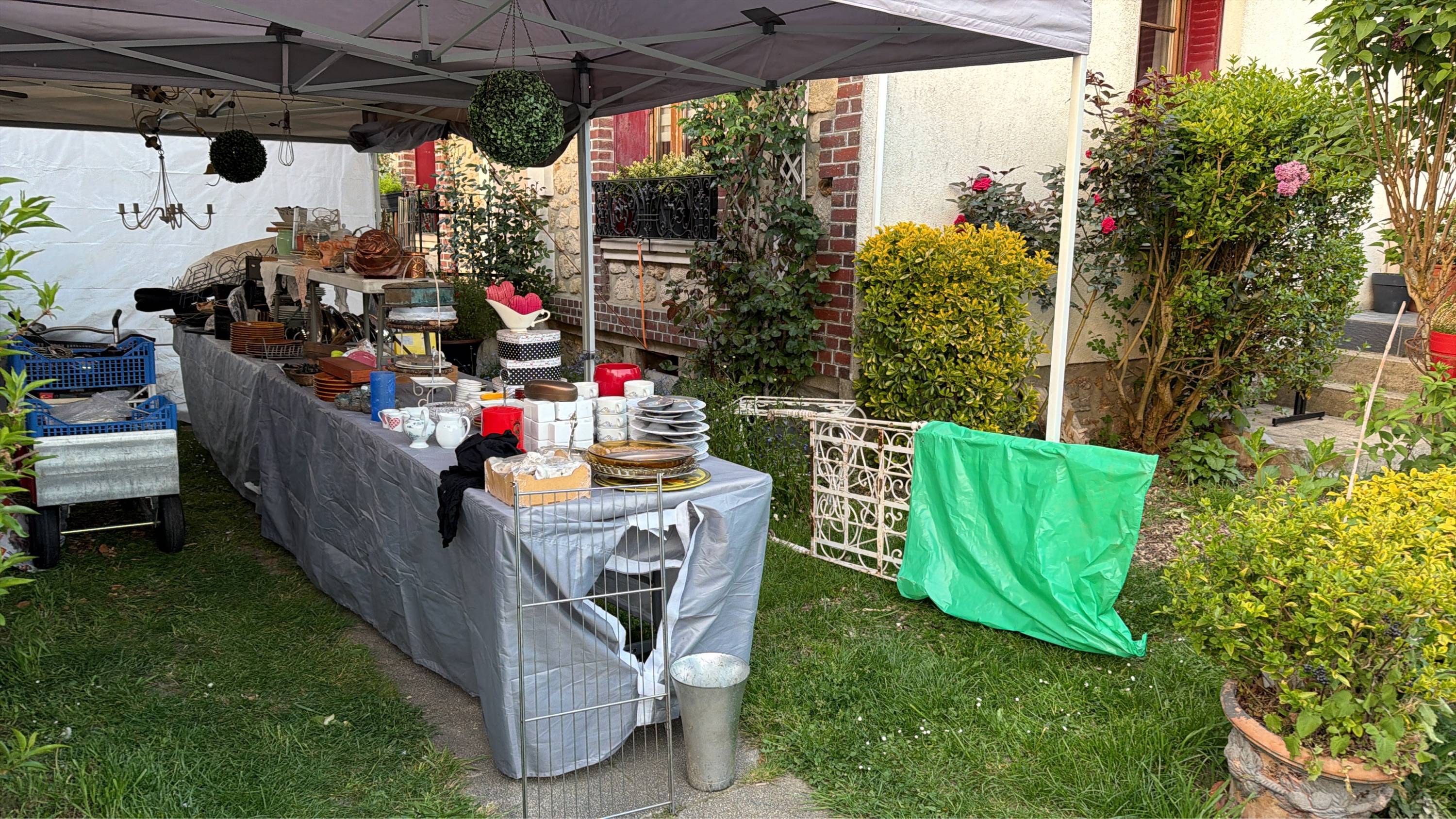 Propose vide-maison, rue Guy Vennat 95570 Moisselles dimanche 26 avril