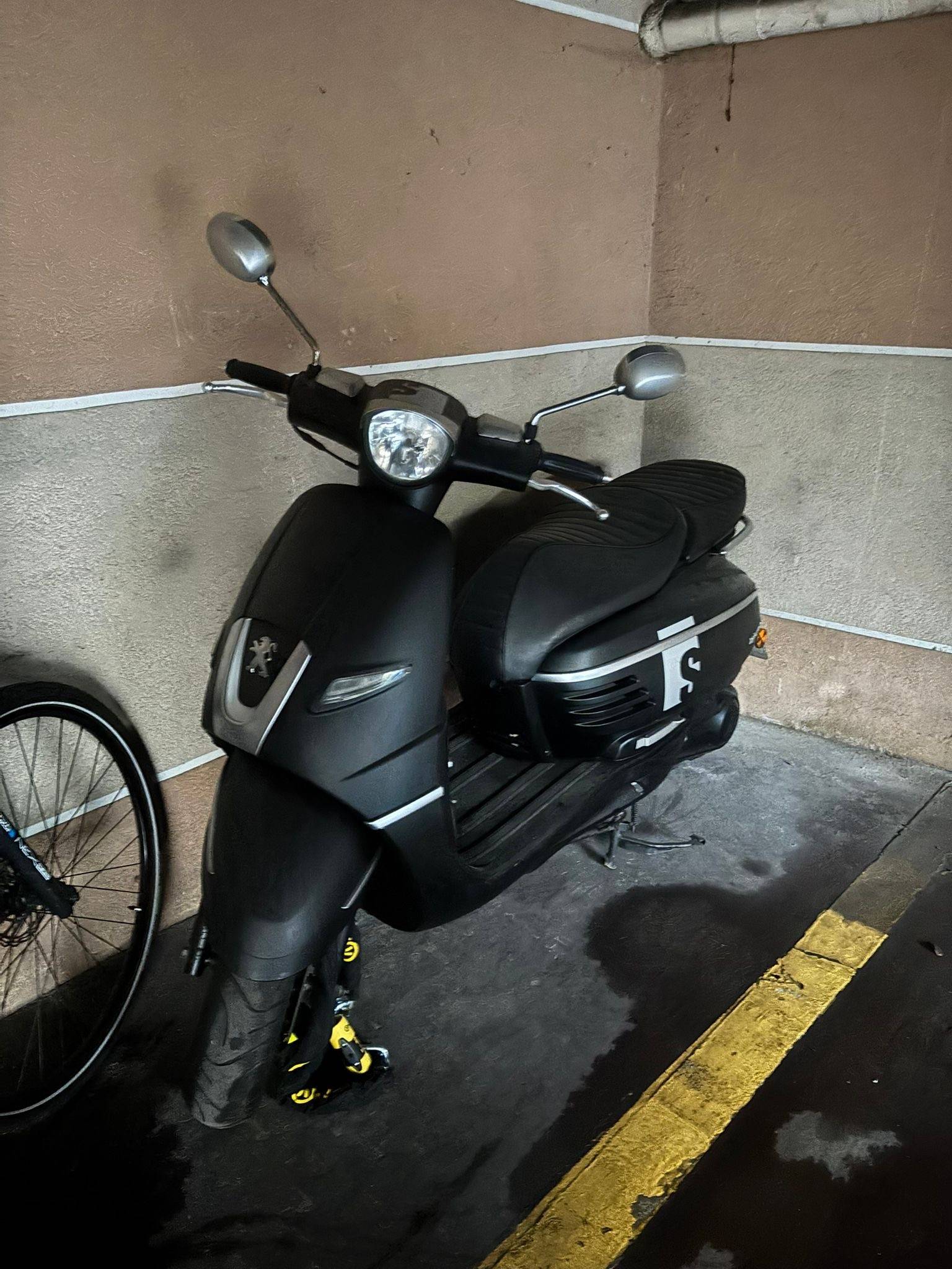 Vends scooter 125 Peugeot Django Sport, 2019, 7500km
