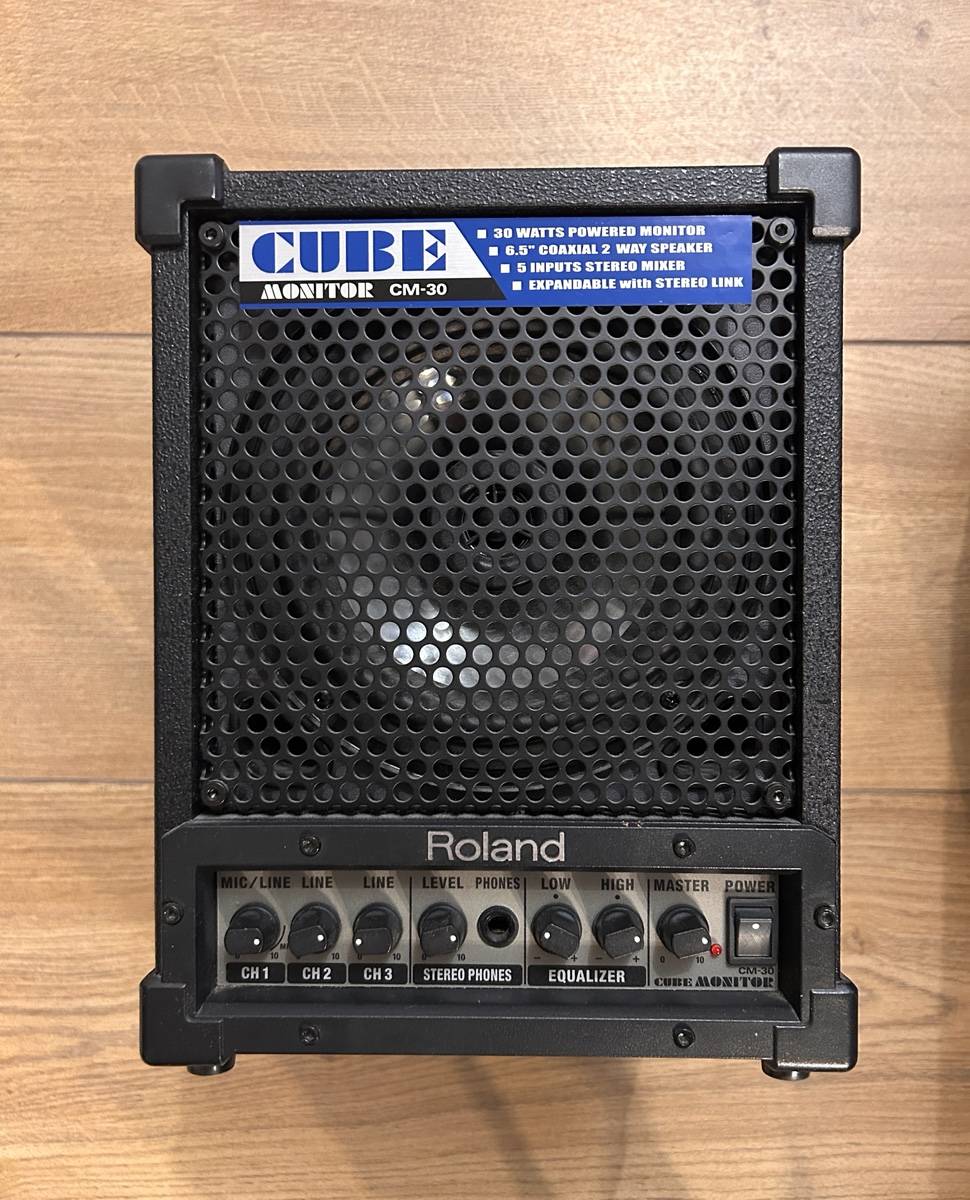 Ampli Cube ultra-polyvalent Roland 30 watts