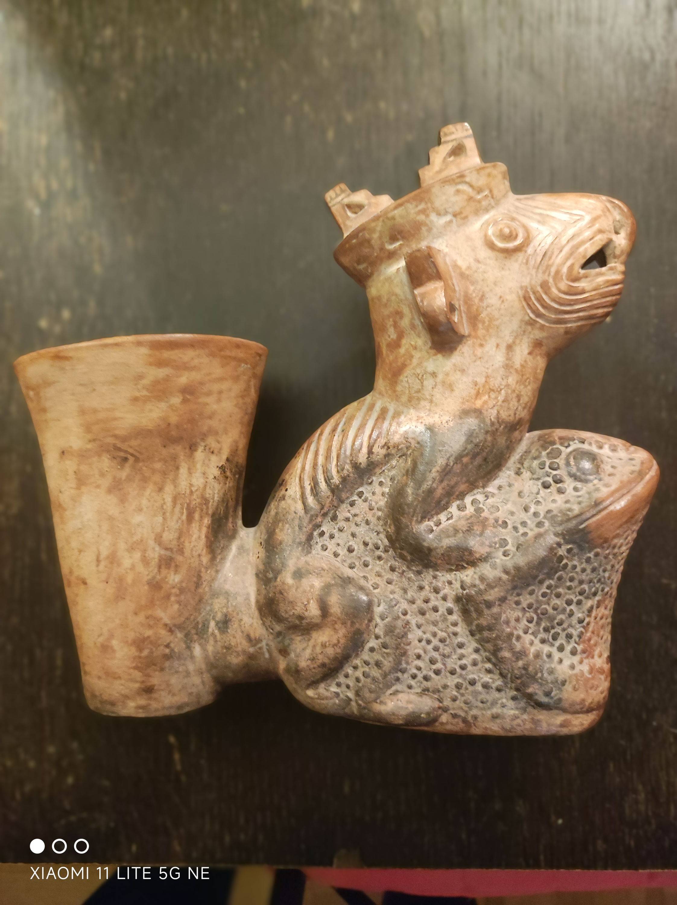 Vends huaco (vase funéraire précolombien)