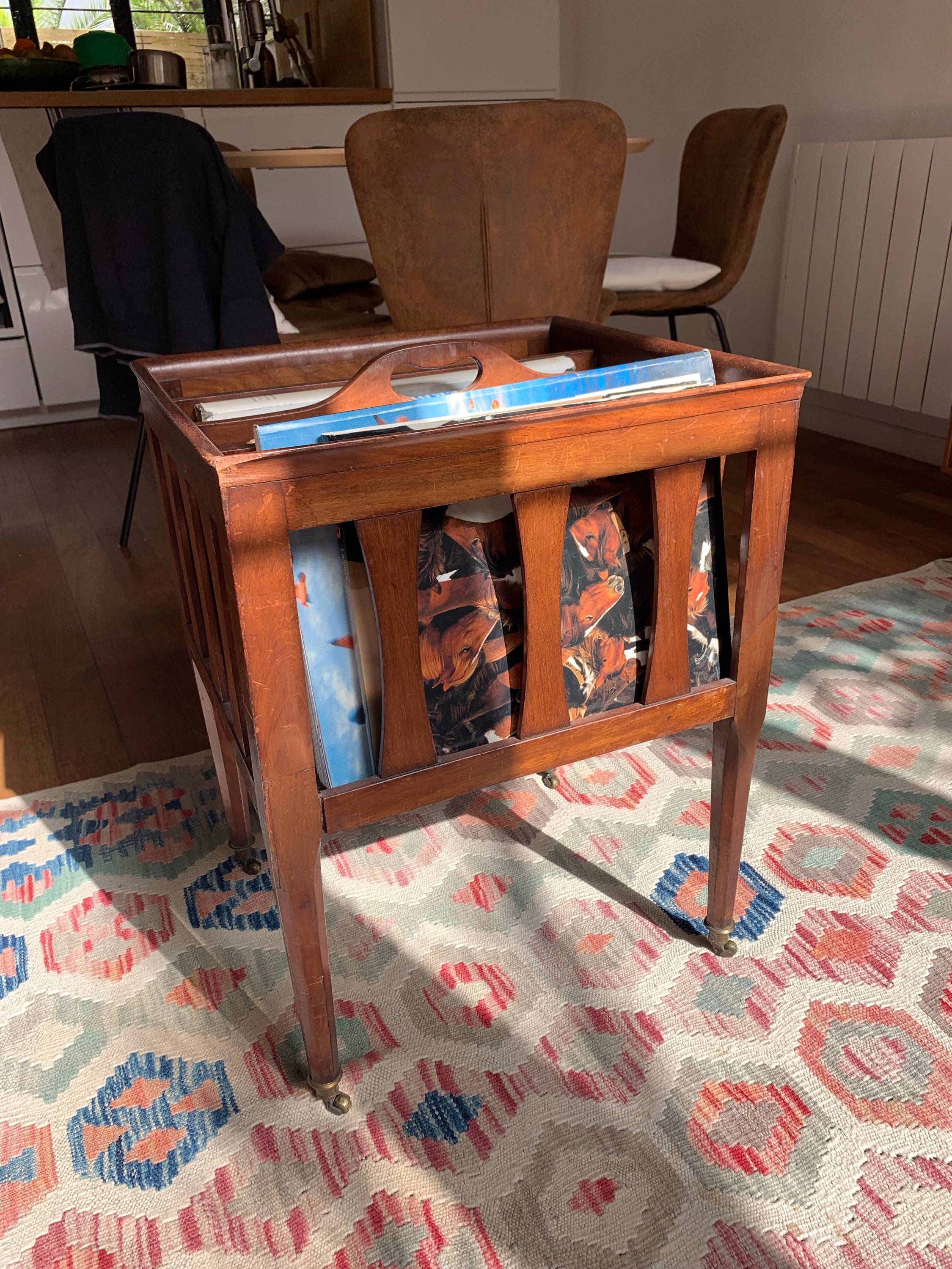 Vends porte-revue en acajou
