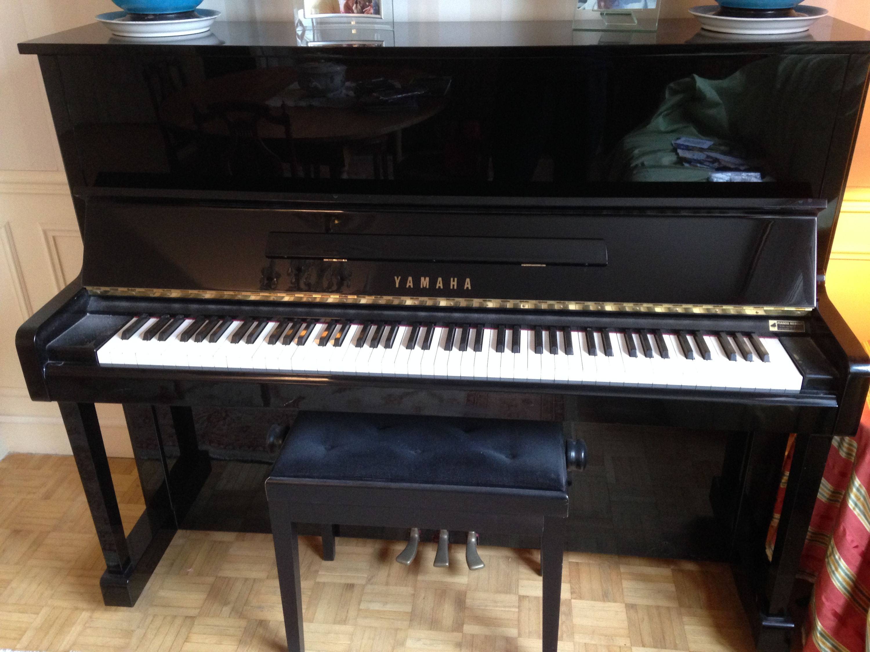 Vends piano droit Yamaha