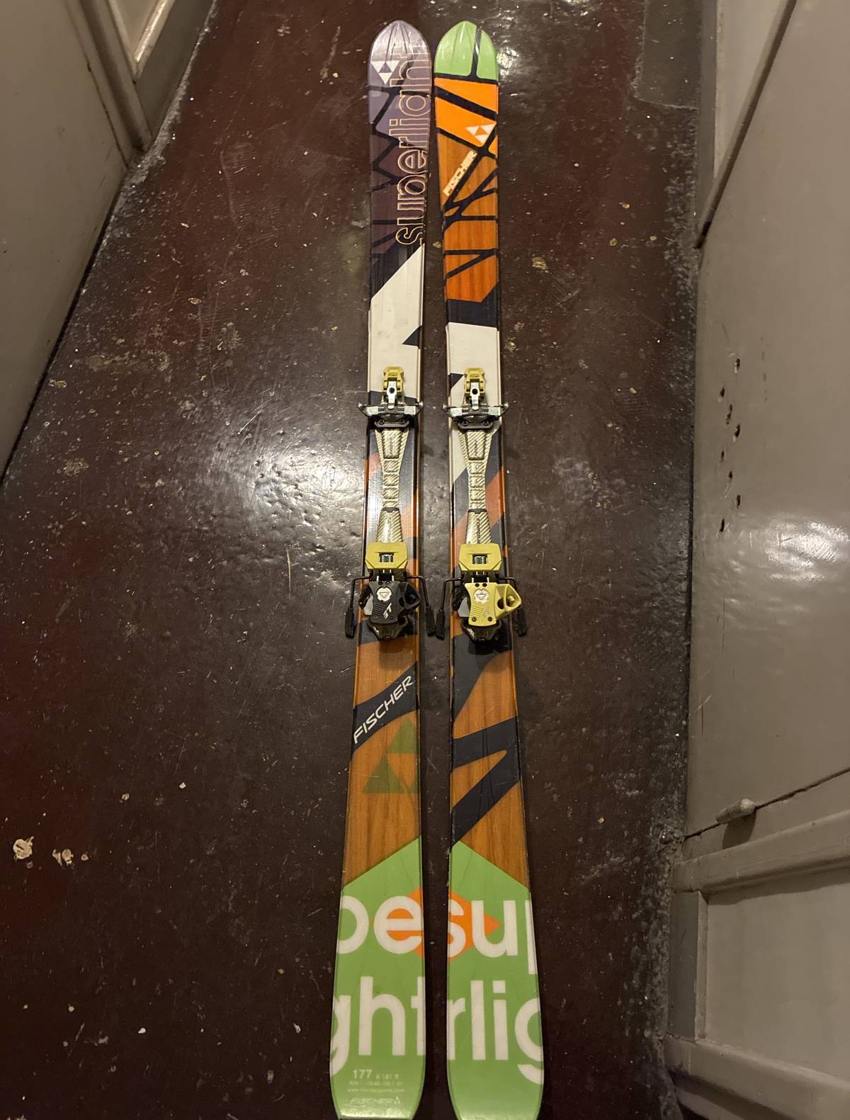 Vends skis de randonnée Fischer à 181 R 1,77 cm