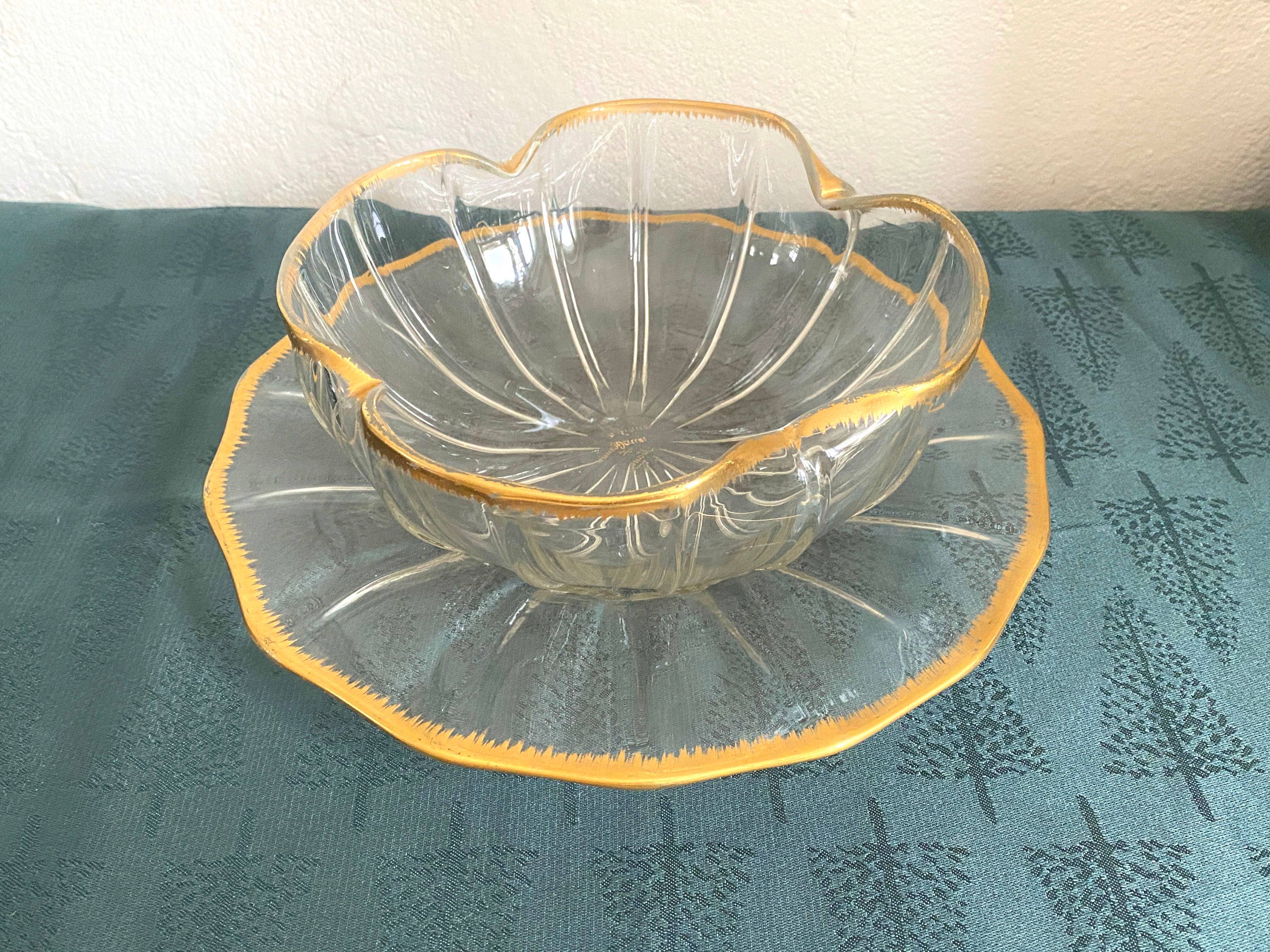 Service coupe et plateau en Cristal de Daum Nancy, modèle Ducal peigné à l’or fin - 19e