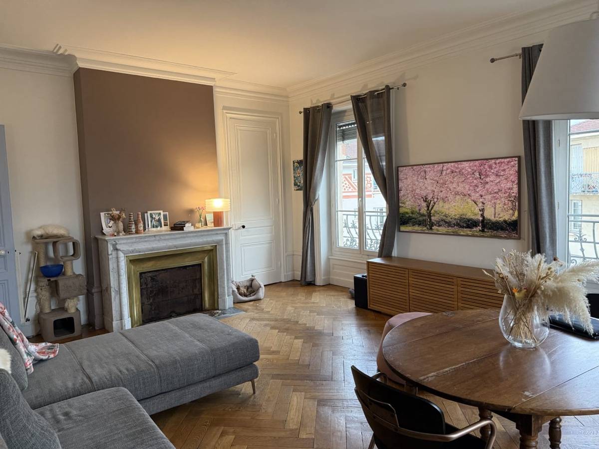 Loue appartement 130m² - Lyon Croix Rousse (non meublé)
