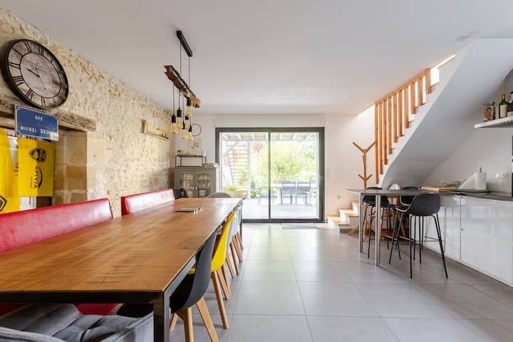 Loue ancien Chai à 10’ à pied du Port de La Rochelle (17) 4 chambres · 10 couchages