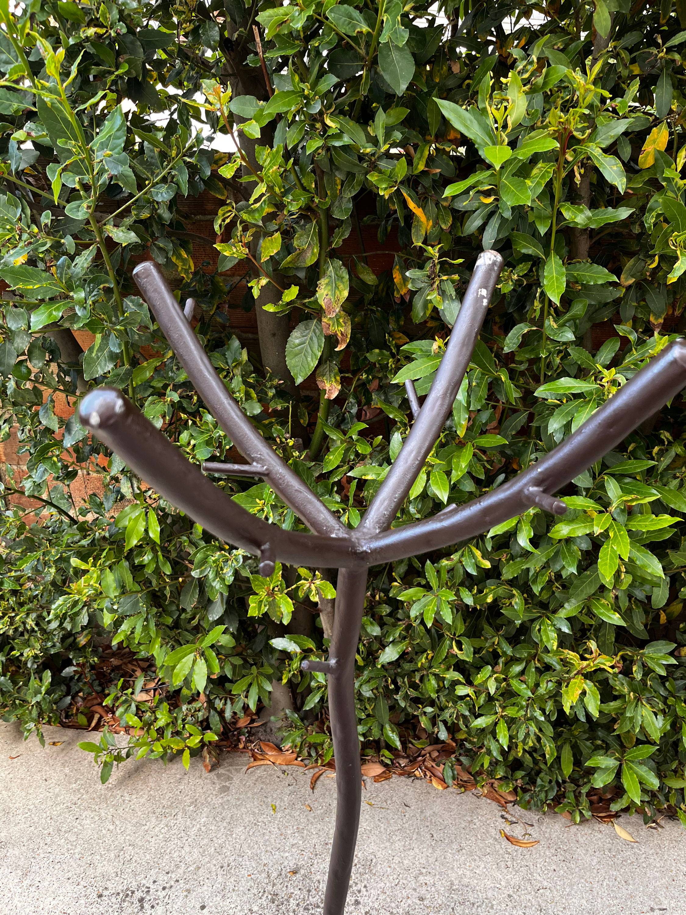 A vendre porte manteau arbre HABITAT/ métal brun à 4 branches