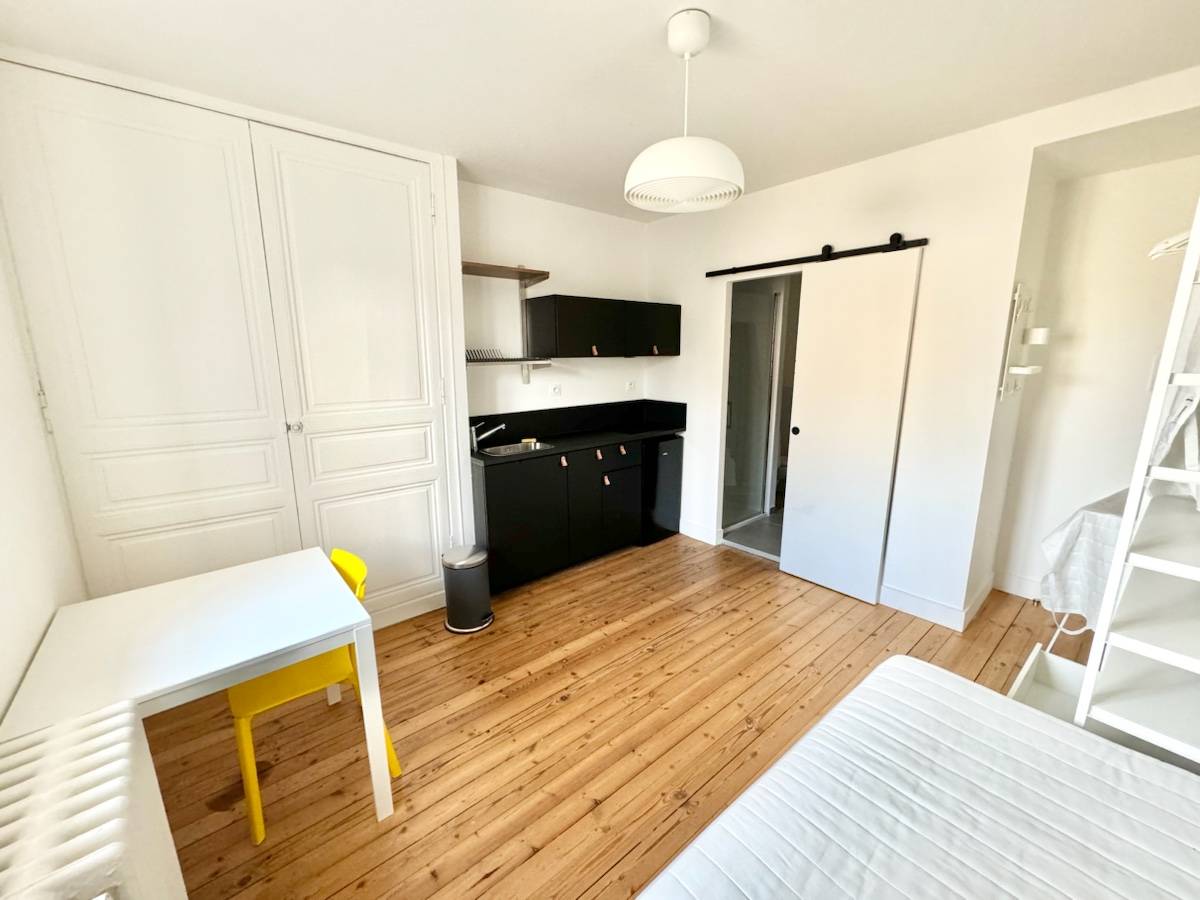 Loue appartement 15m² meublé haut de gamme Avenue de Contades Angers