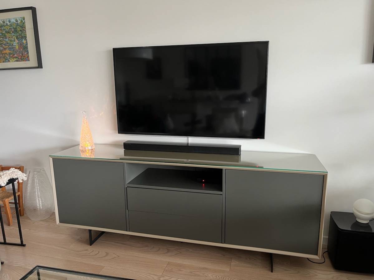 Vends buffet haut, buffet bas, tables et chaises, ensemble salle à manger