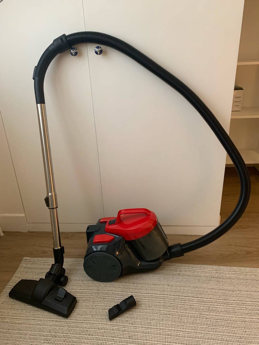 Vends aspirateur sans sac peu utilisé