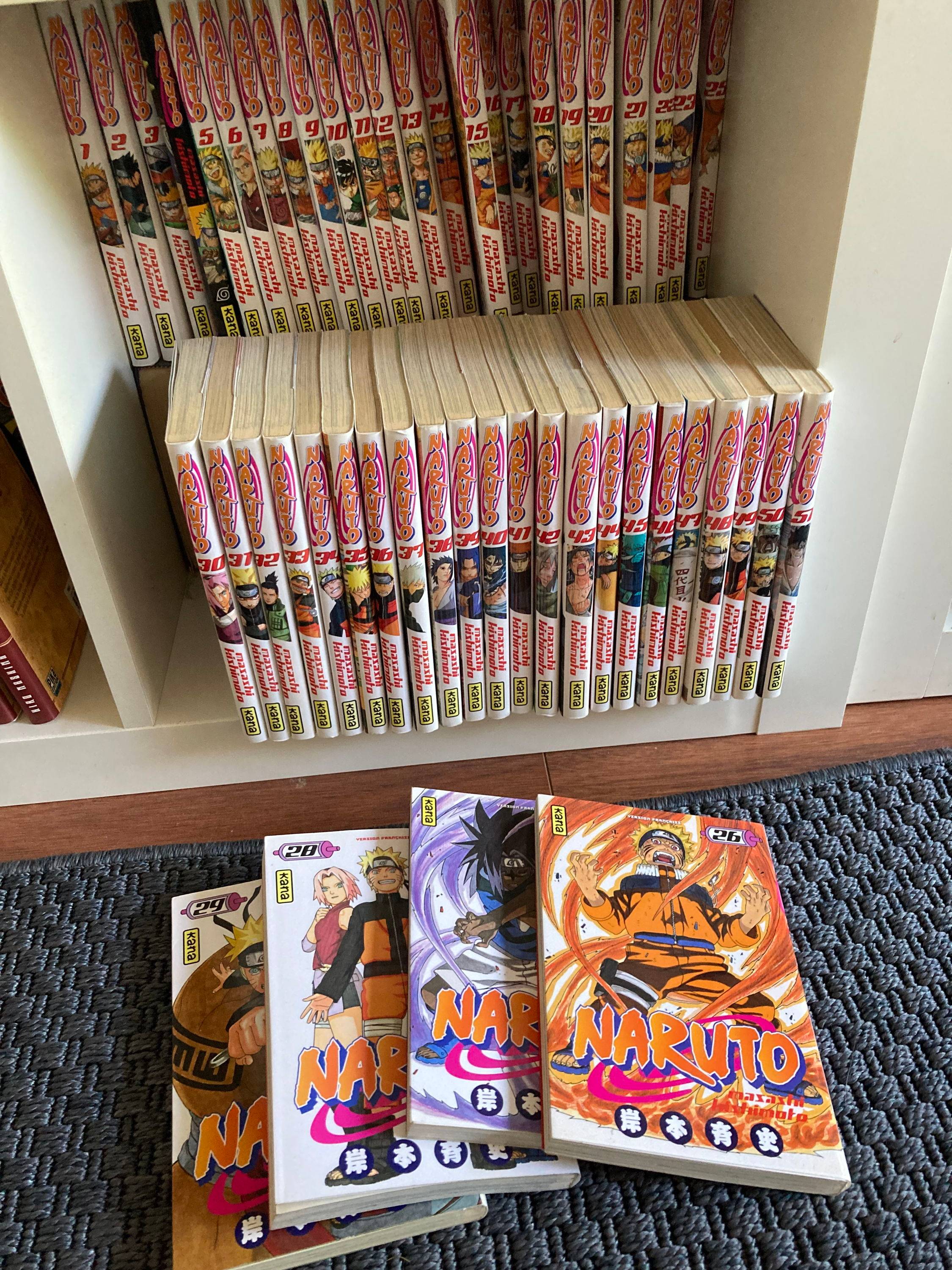 Vends collection de mangas Naruto en poche