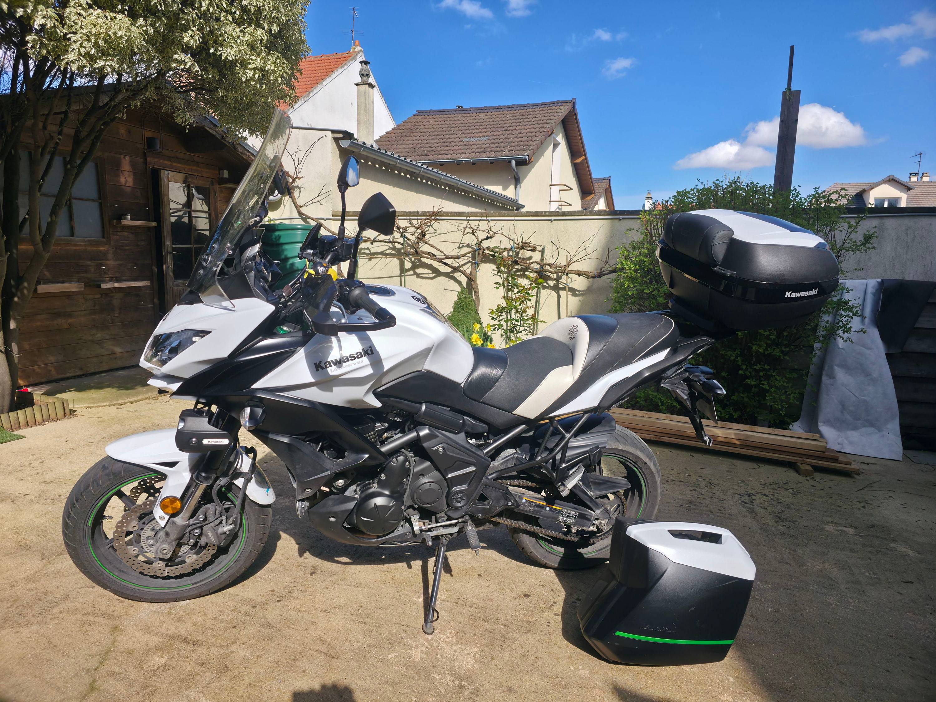 Vends Kawasaki Versys Grand Tourer, 2018, 45000km