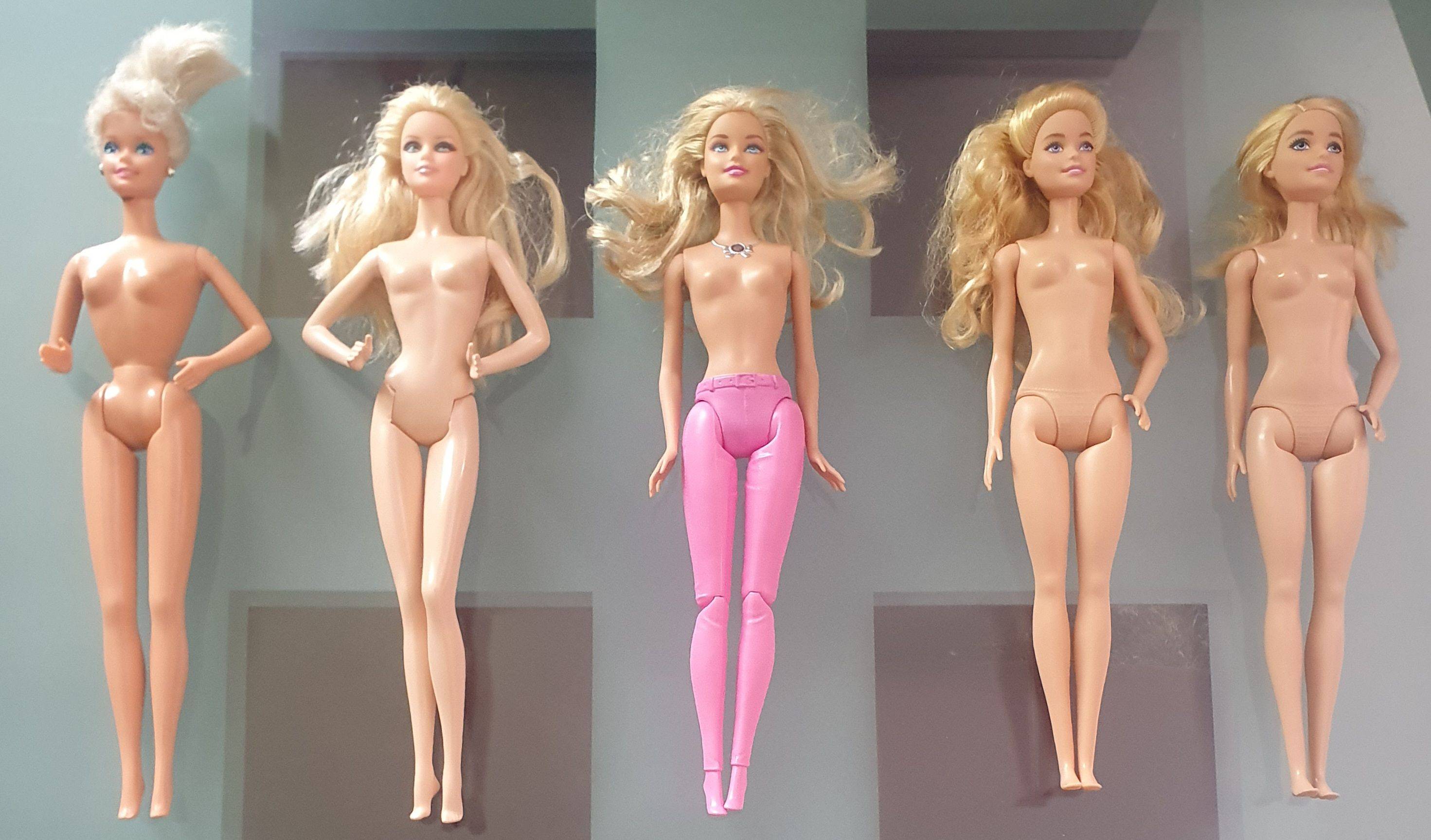 Vends poupées Barbie à l’unité au choix