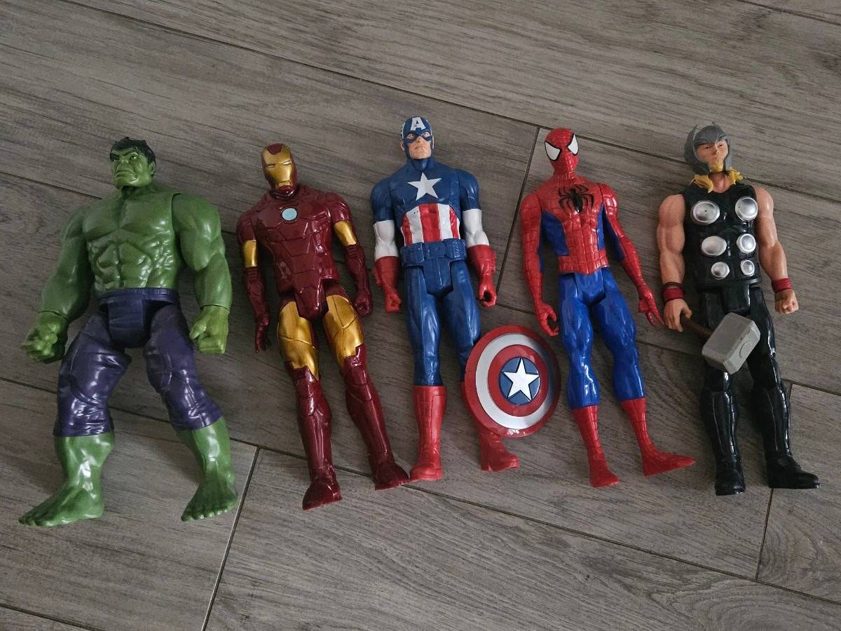 Vends Figurines Marvel
