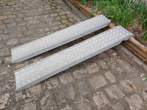 Vends 2 rampes de chargement