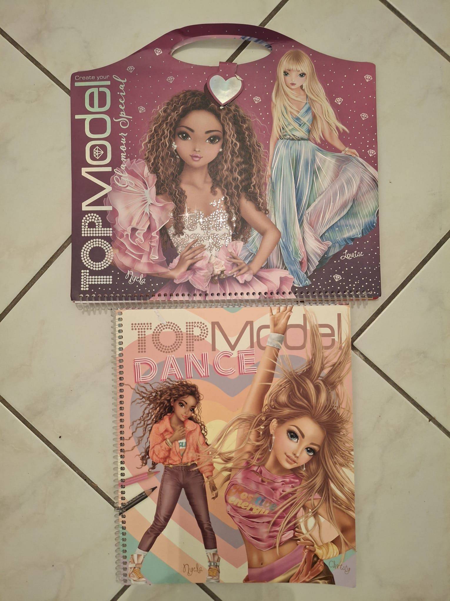 Vends modèle à colorier/gommettes