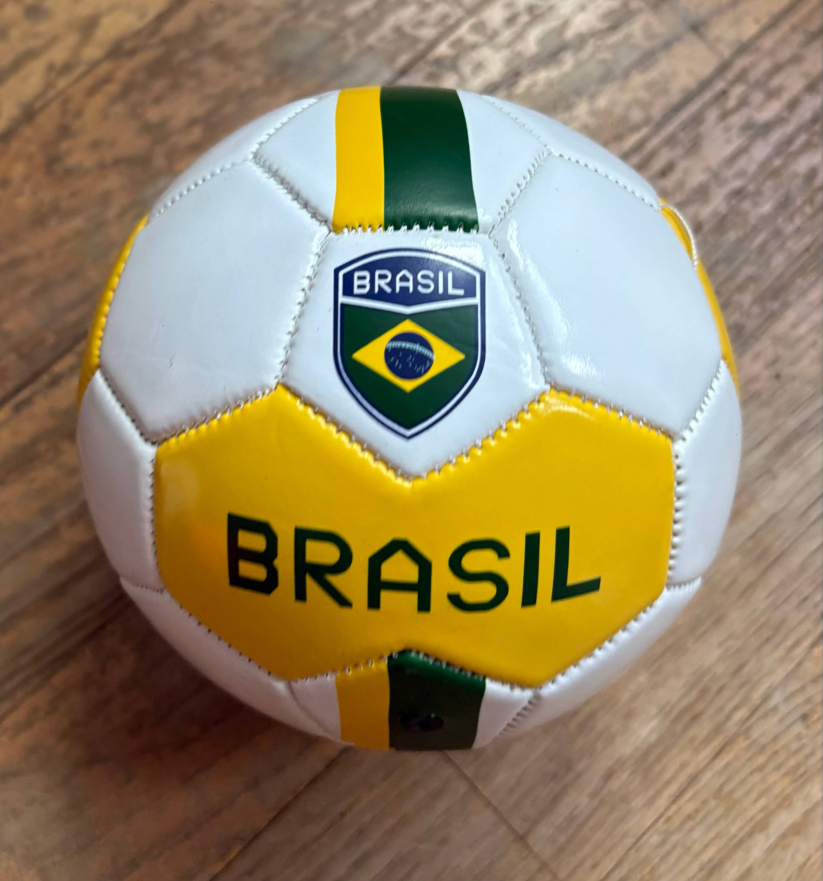 Vends ballon de football officiel Brésil taille 2