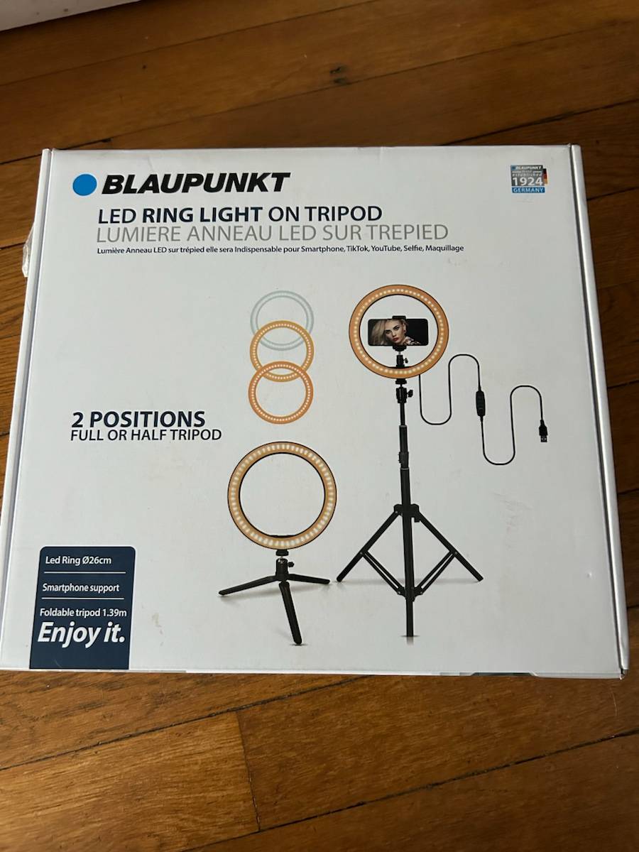 Urgent !!! Trépied avec led