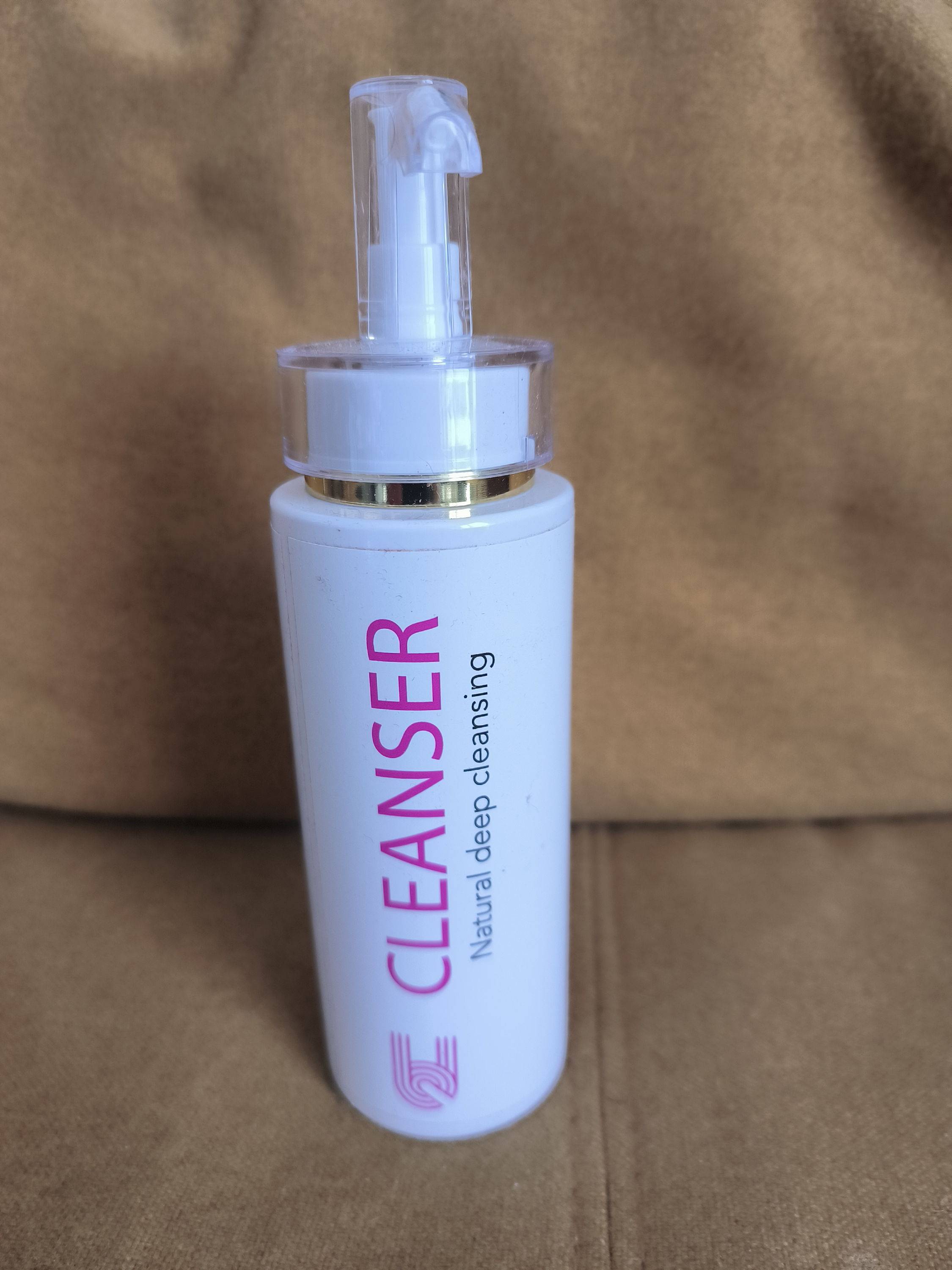 Vends C8 Urban Skin Amsterdam Cleanser nettoyant visage natural deep cleansing neuf