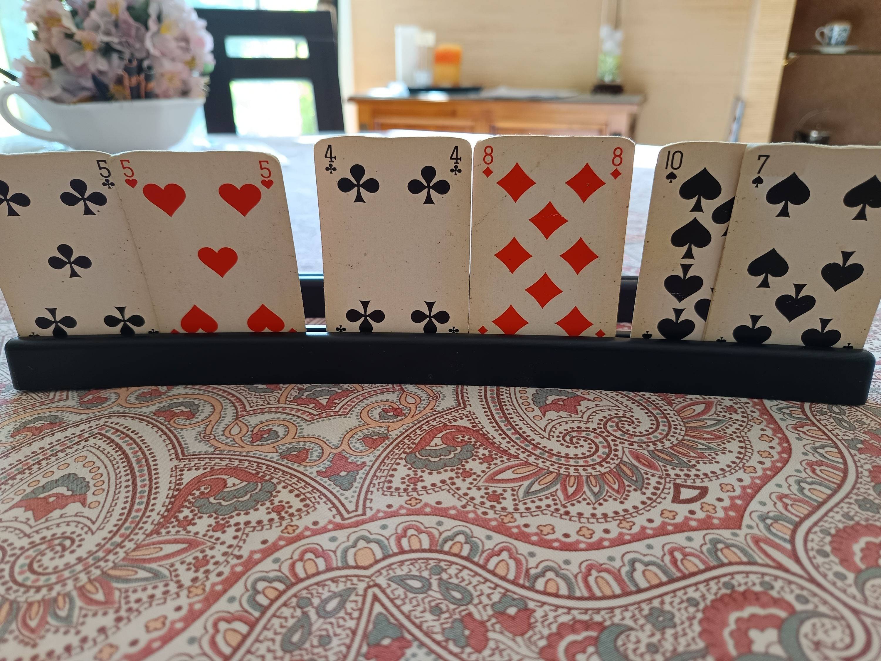 Réglettes pour poser ses cartes à jouer