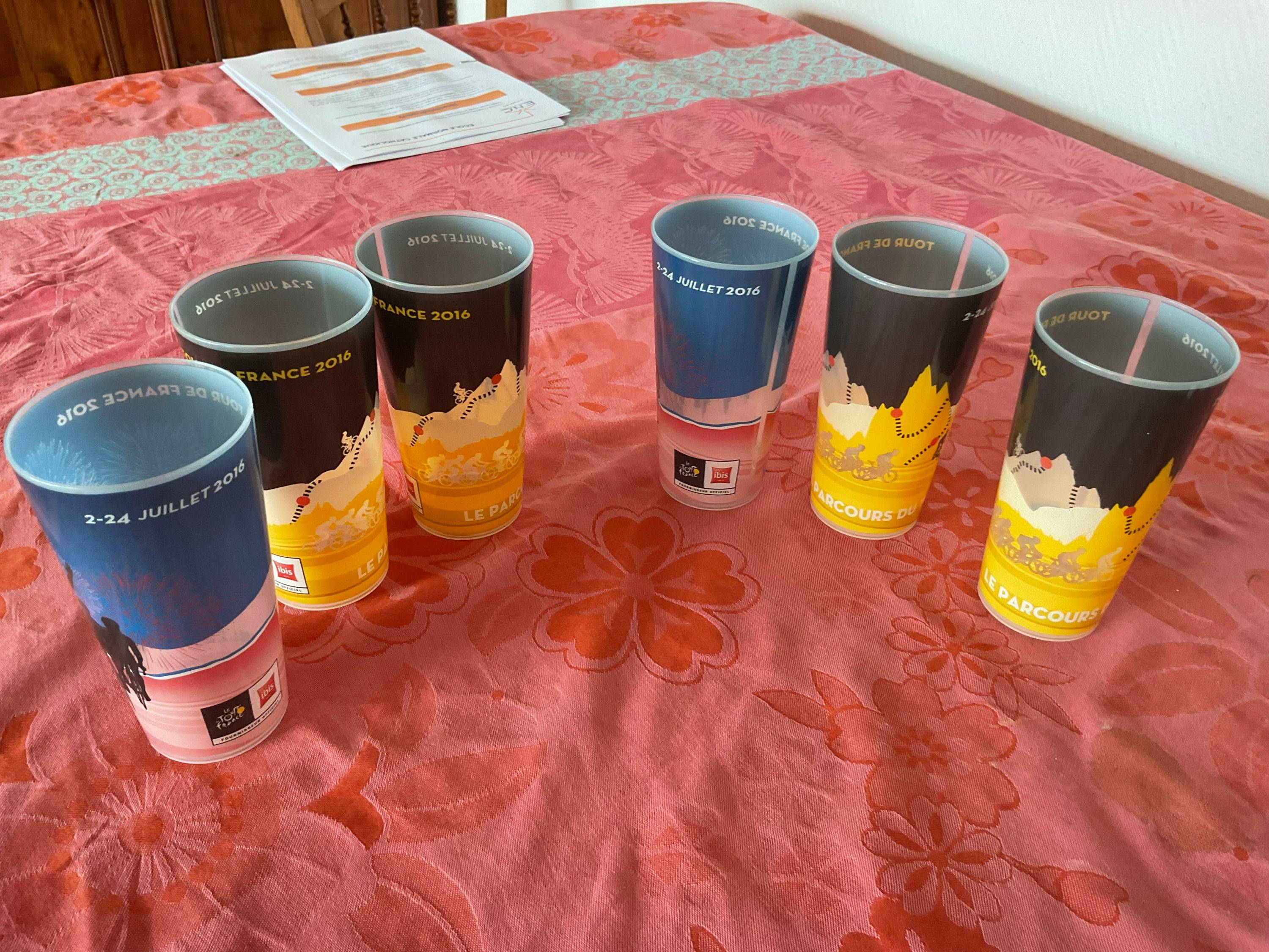 Vends lot de verres en plastique