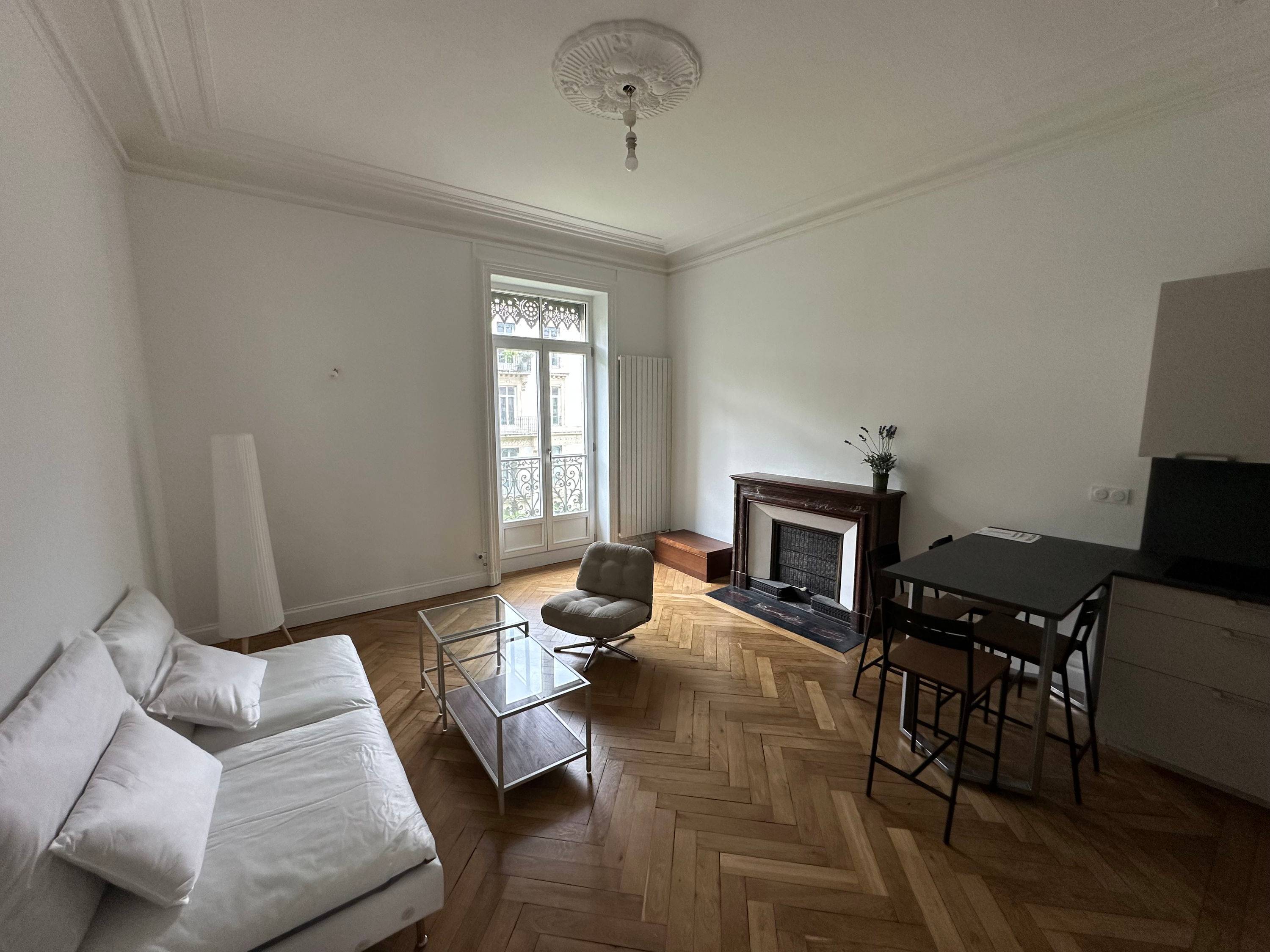 Loue appartement meublé - 77m² - Grenoble