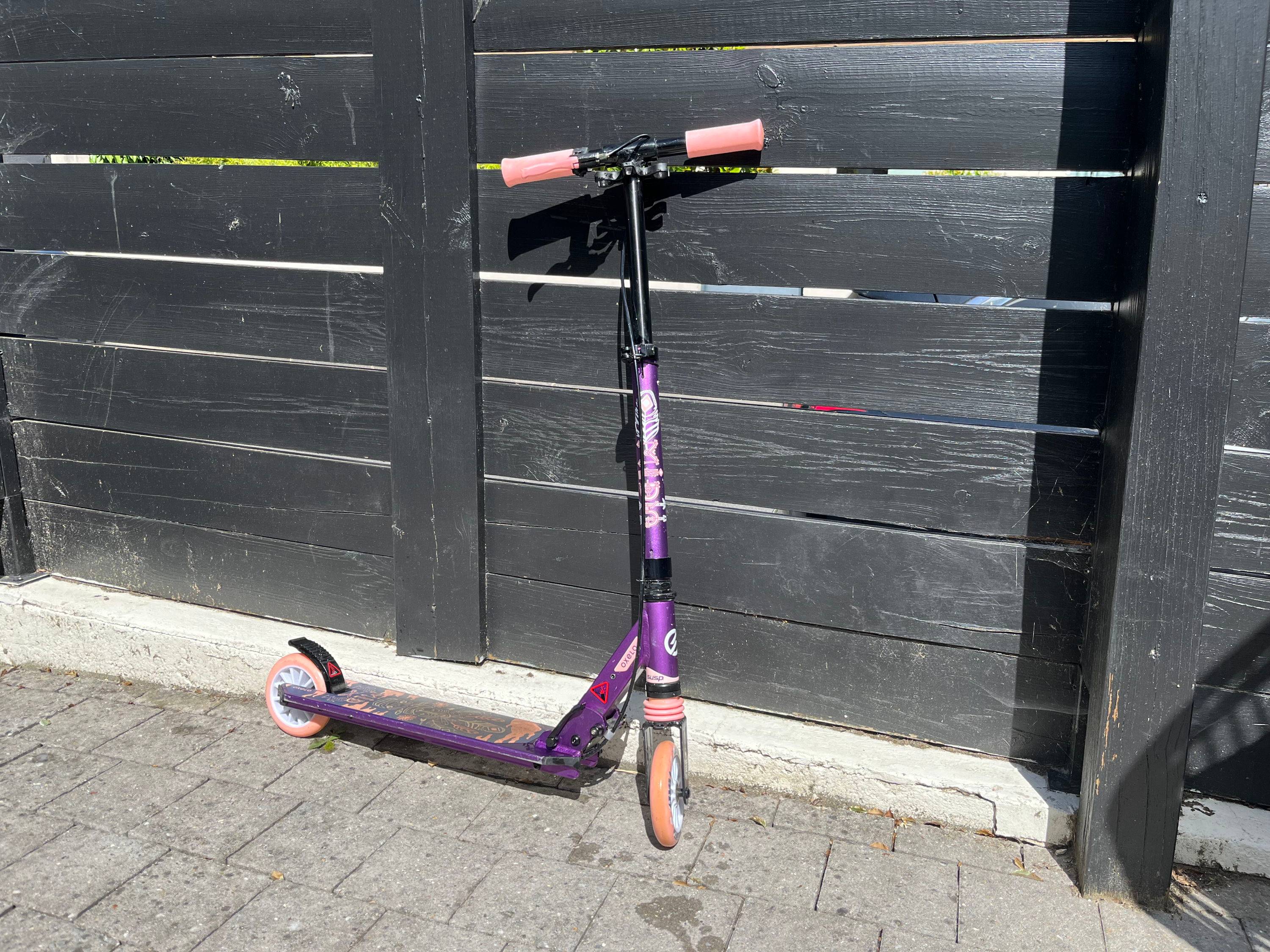 Vends trottinette Oxelo 6/9 ans très bon état