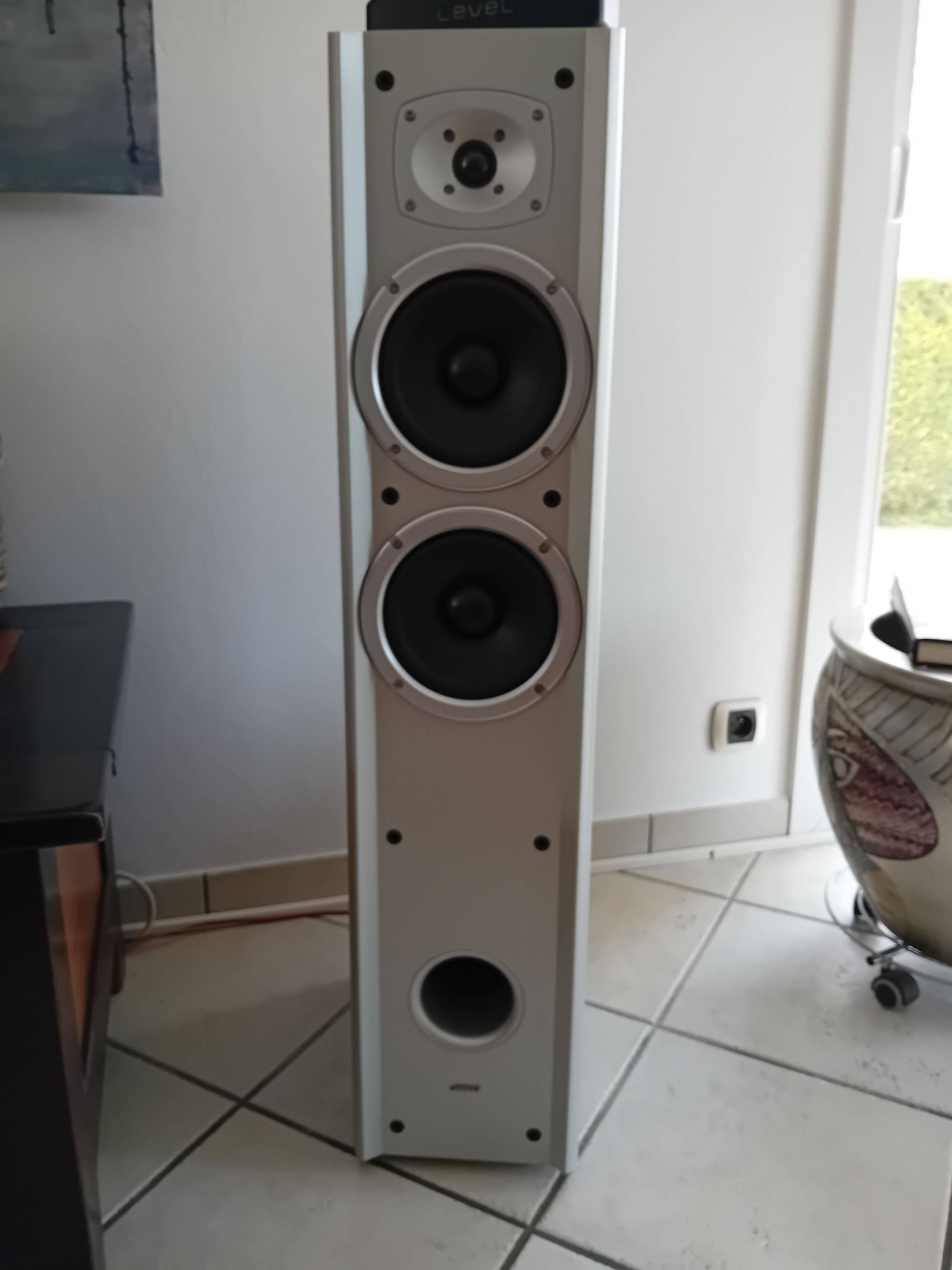 Vends enceintes Jamo