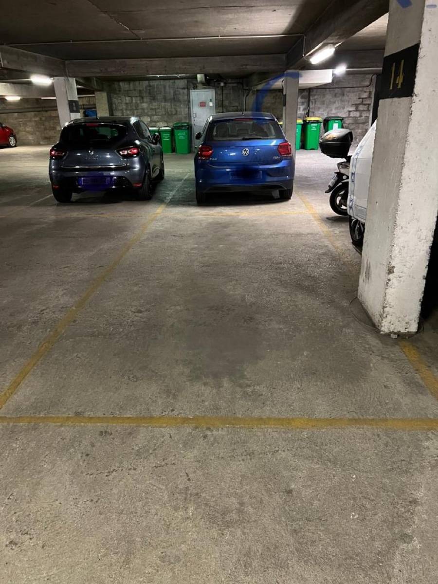 Loue Place de parking Paris 15ème