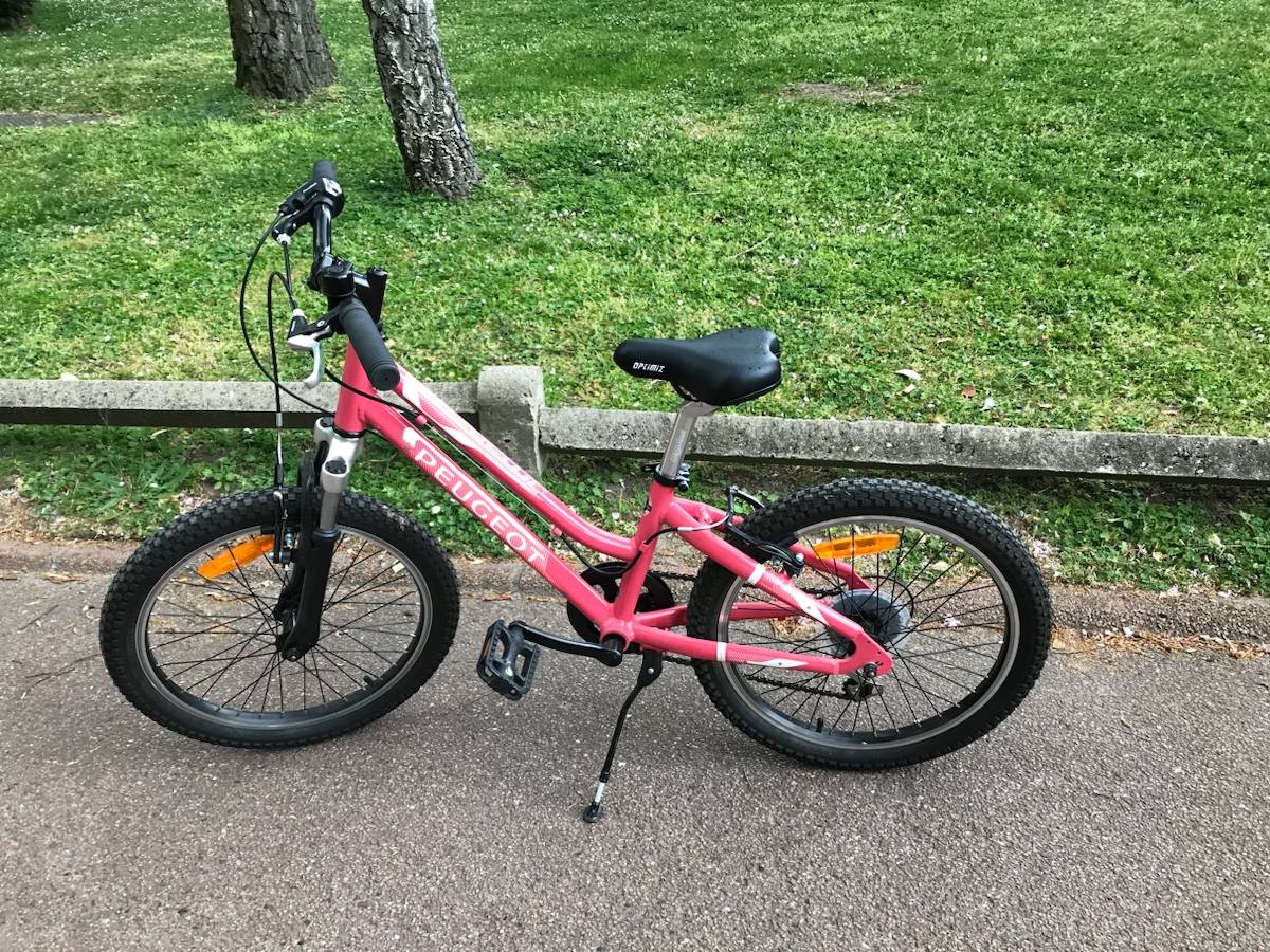 Vends vélo Peugeot fille 20 pouces