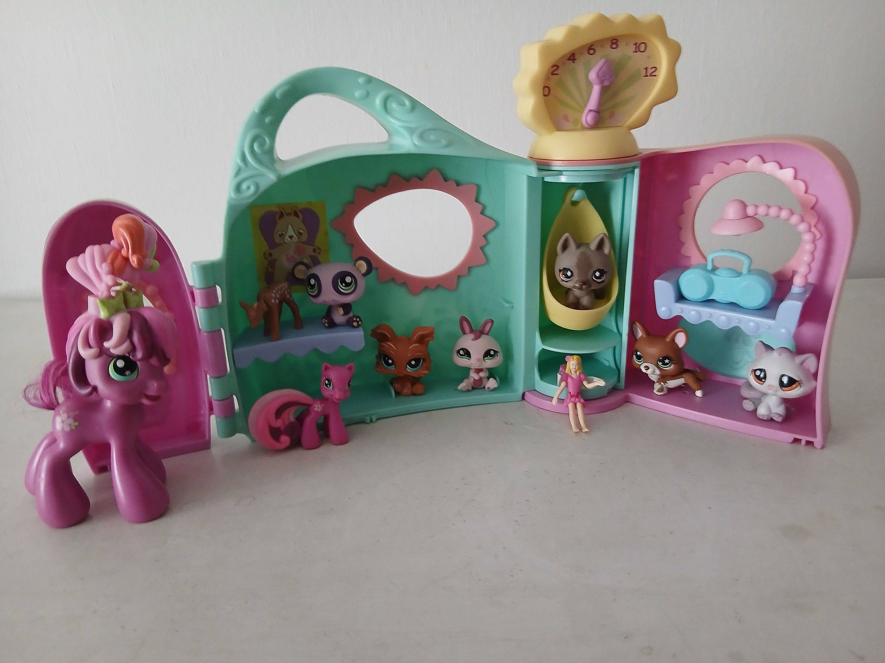 Petshop, maison avec figurines