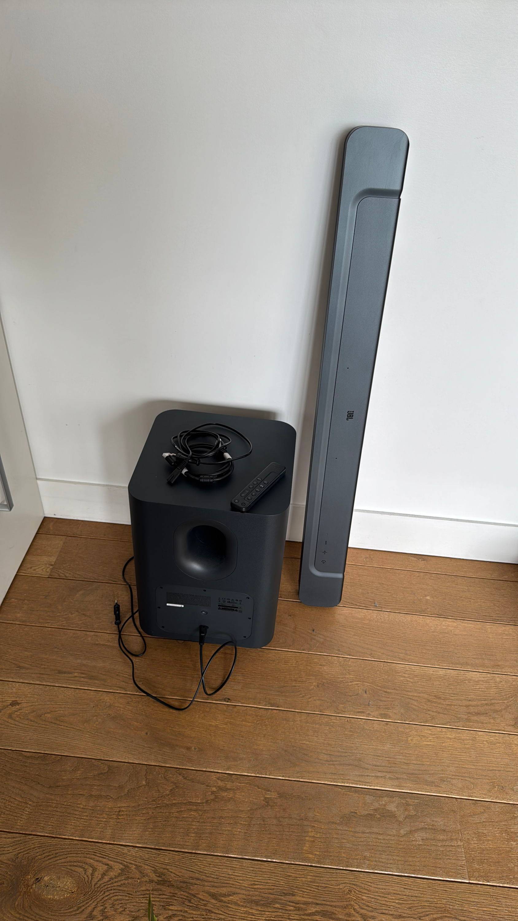 Vends barre de son JBL Bar 500  encore sous garantie