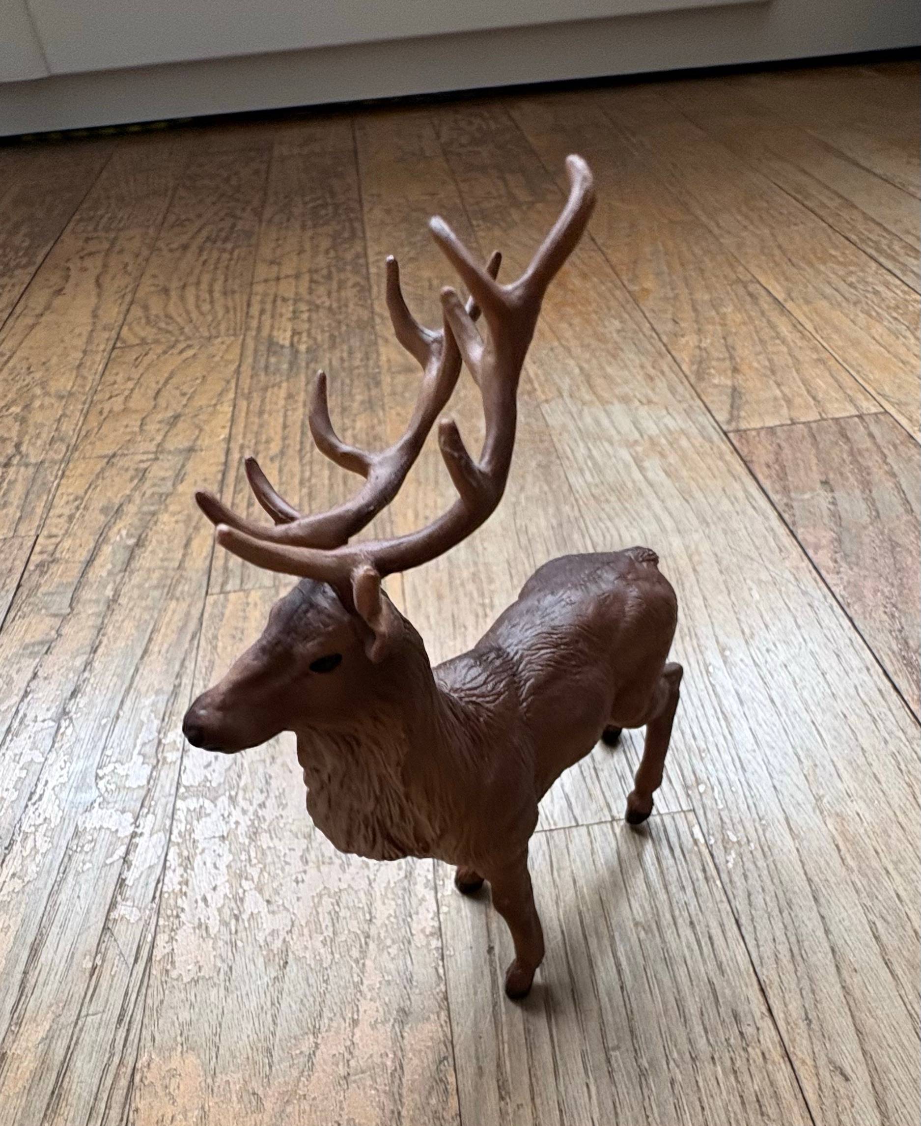 Vends figurine élan Schleich neuve