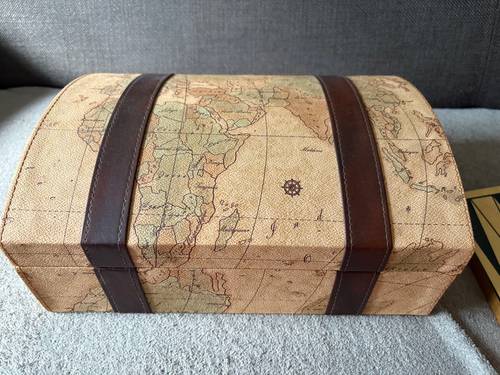 Belle boîte de jeux