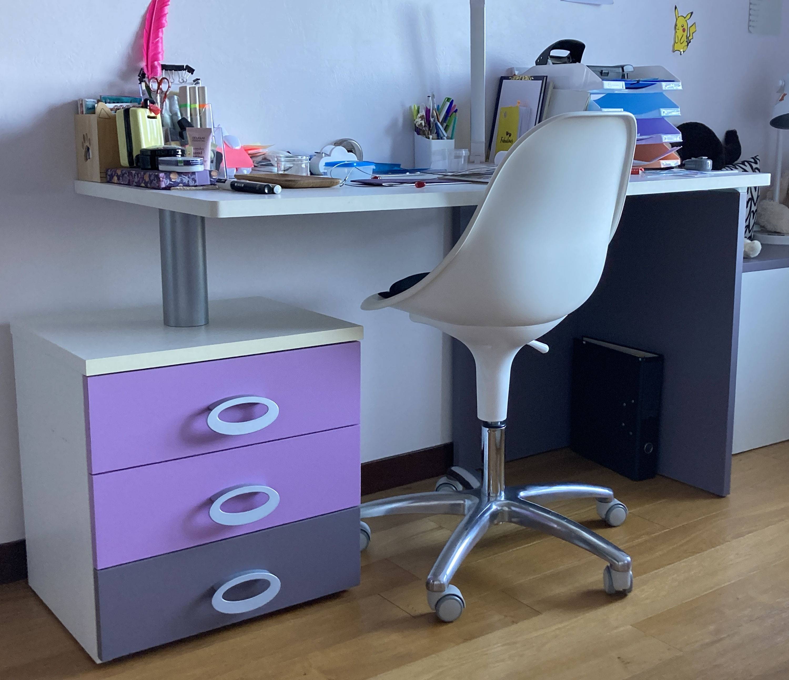 Vends bureau pour chambre d'enfant