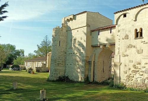 Loue Gîte : La Rochelle, Marais Poitevin de 2 à 5 personnes