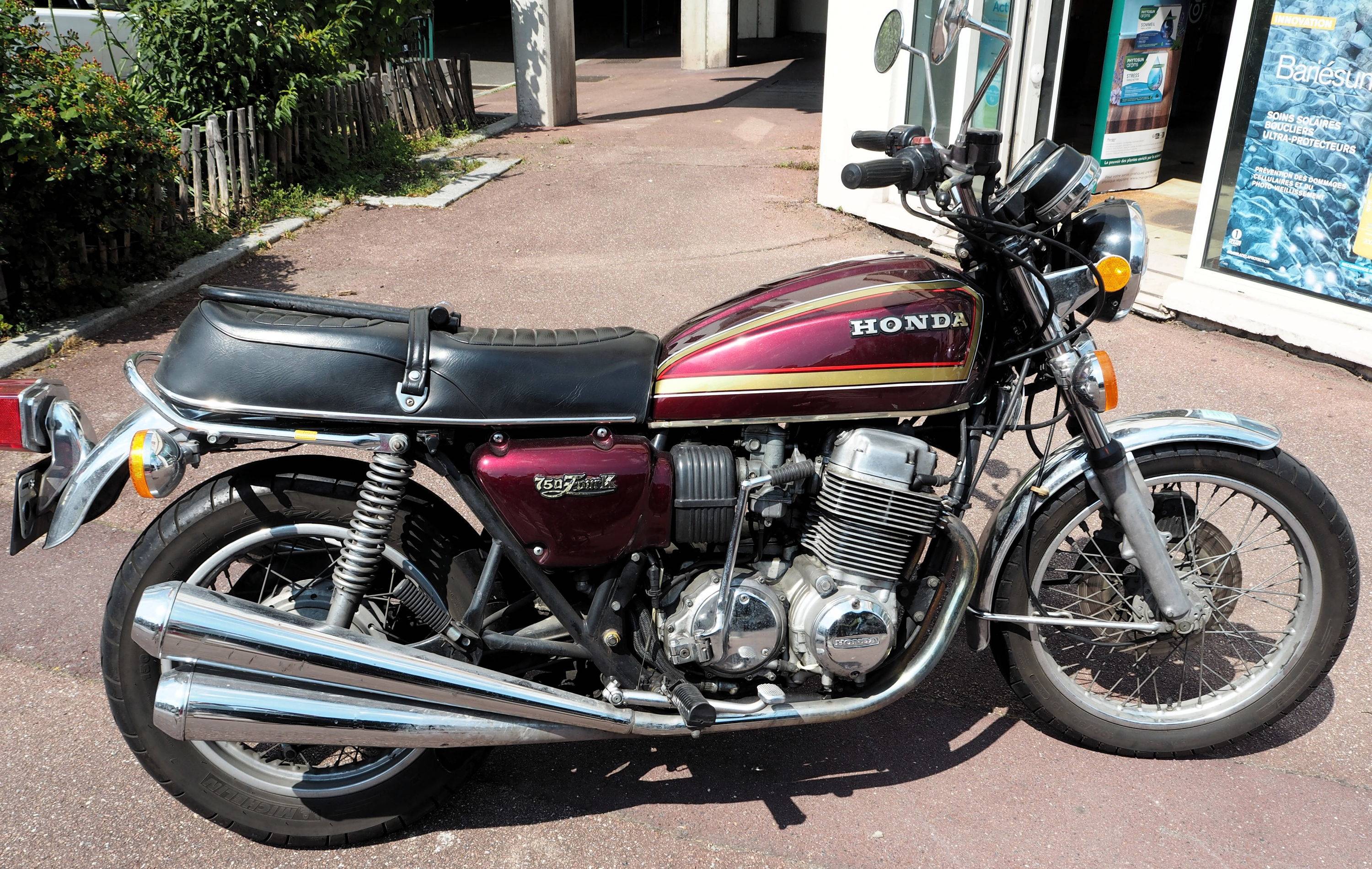 Vends moto Honda CB 750 Four K7, 1977, 21450km