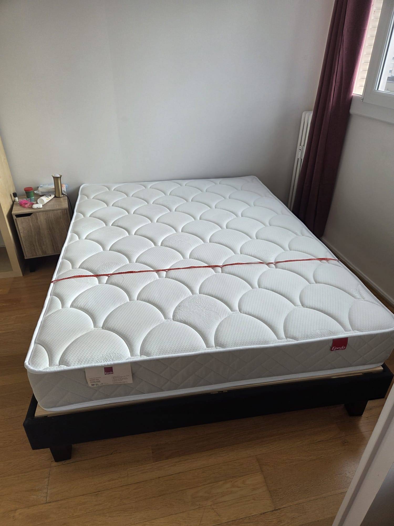Vends matelas ferme 140 x 190 neuf (possibilité de rajouter son sommier neuf)