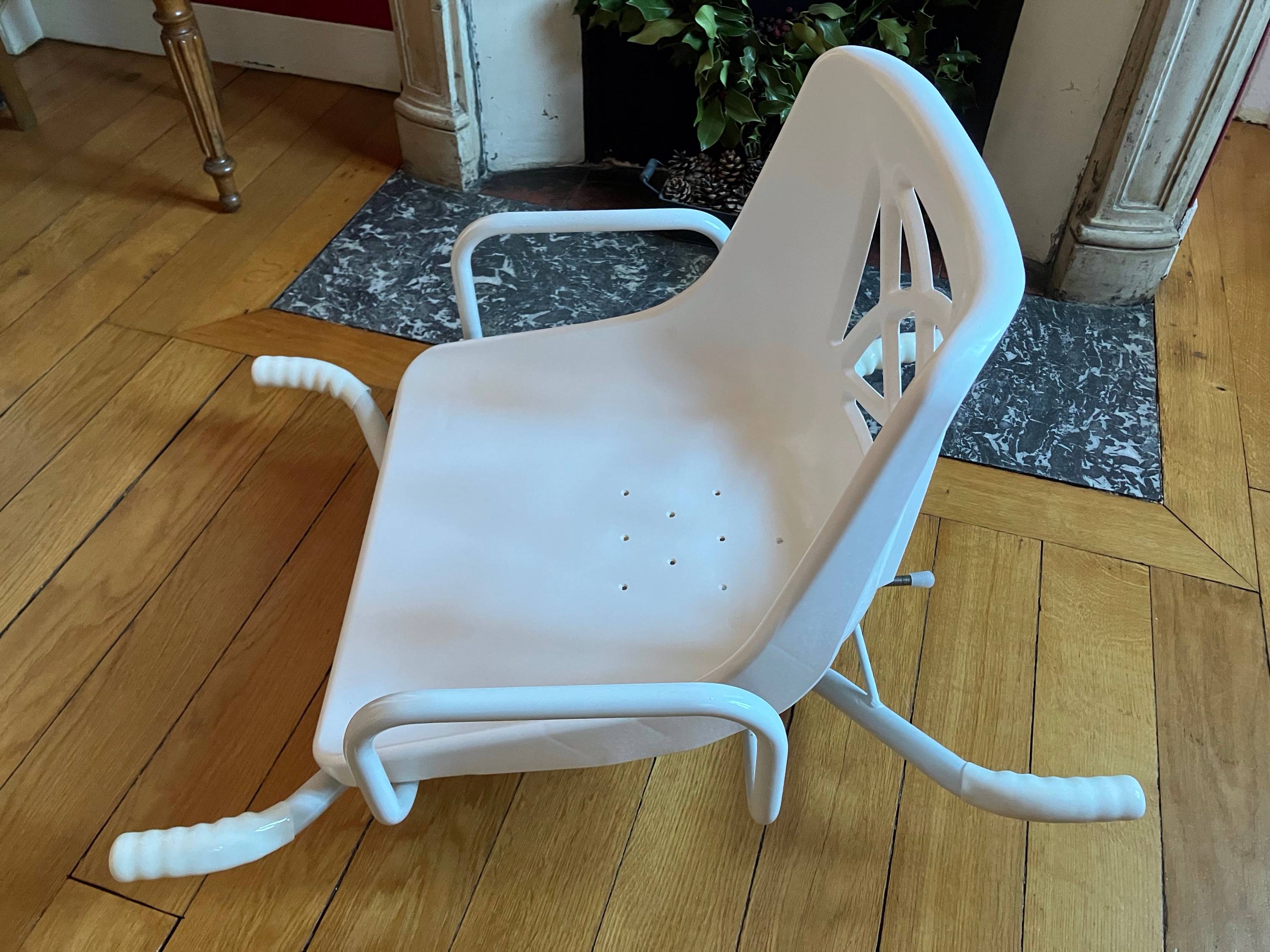 Vends siège de bain pour personne à mobilité réduite