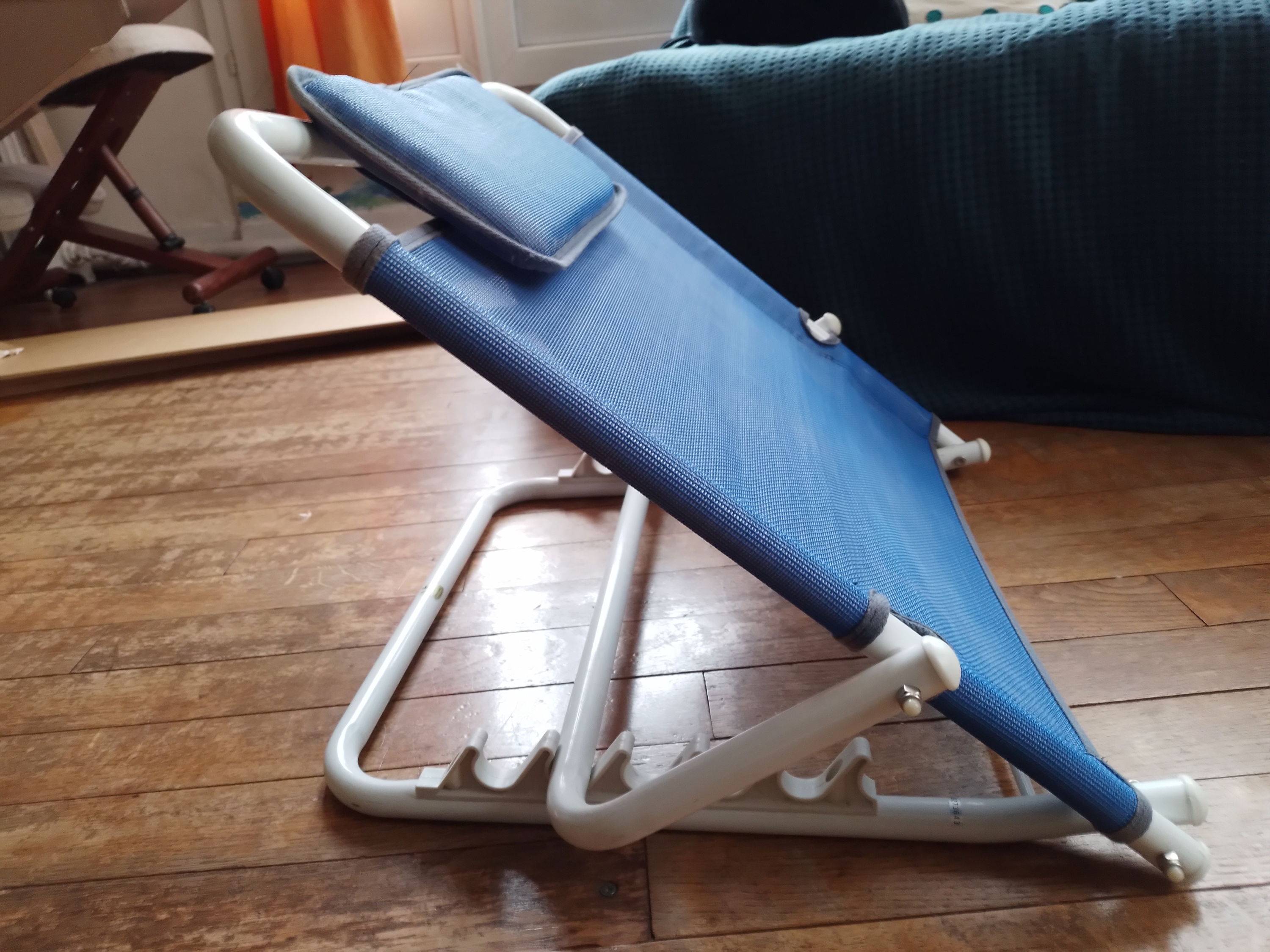 Vends dossier réglable (matériel médical)