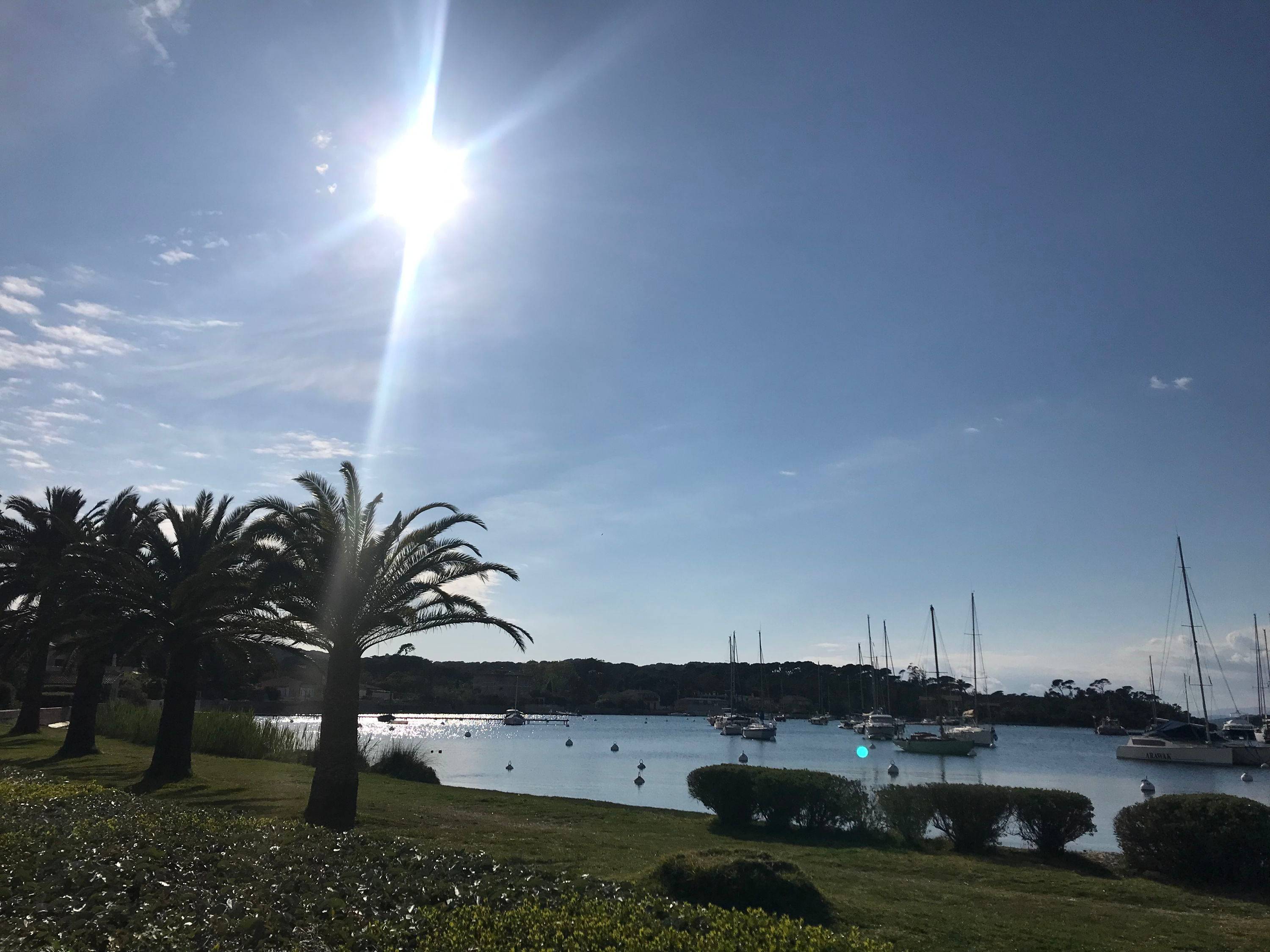 Loue appartement rez-de-mer île de Porquerolles - 6 couchages - Hyères (83)